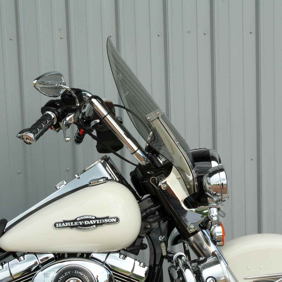 Billboard Flare® Windshield for Harley-Davidson® - Image 32