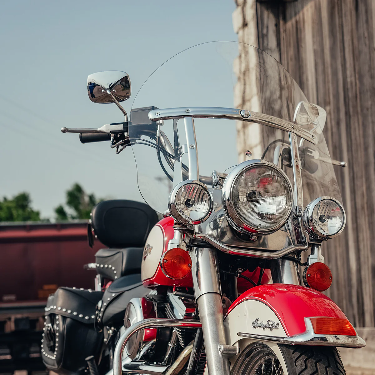Billboard Flare® Windshield for Harley-Davidson® - Image 36