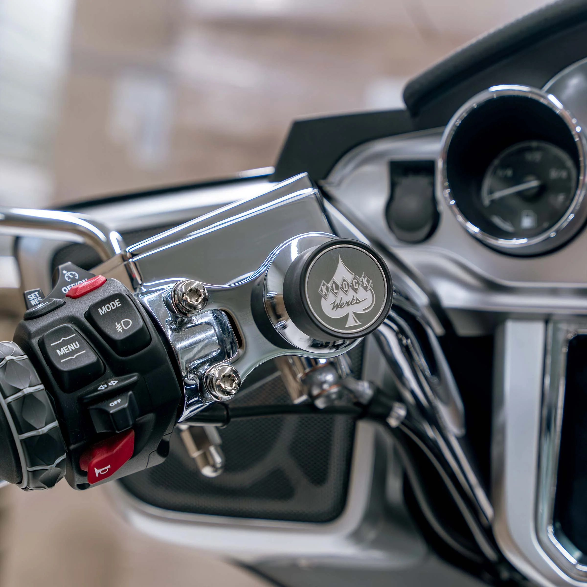 iOmounts® Magnetic Phone Mount for BMW® 2020-2025 R 18 - Image 10