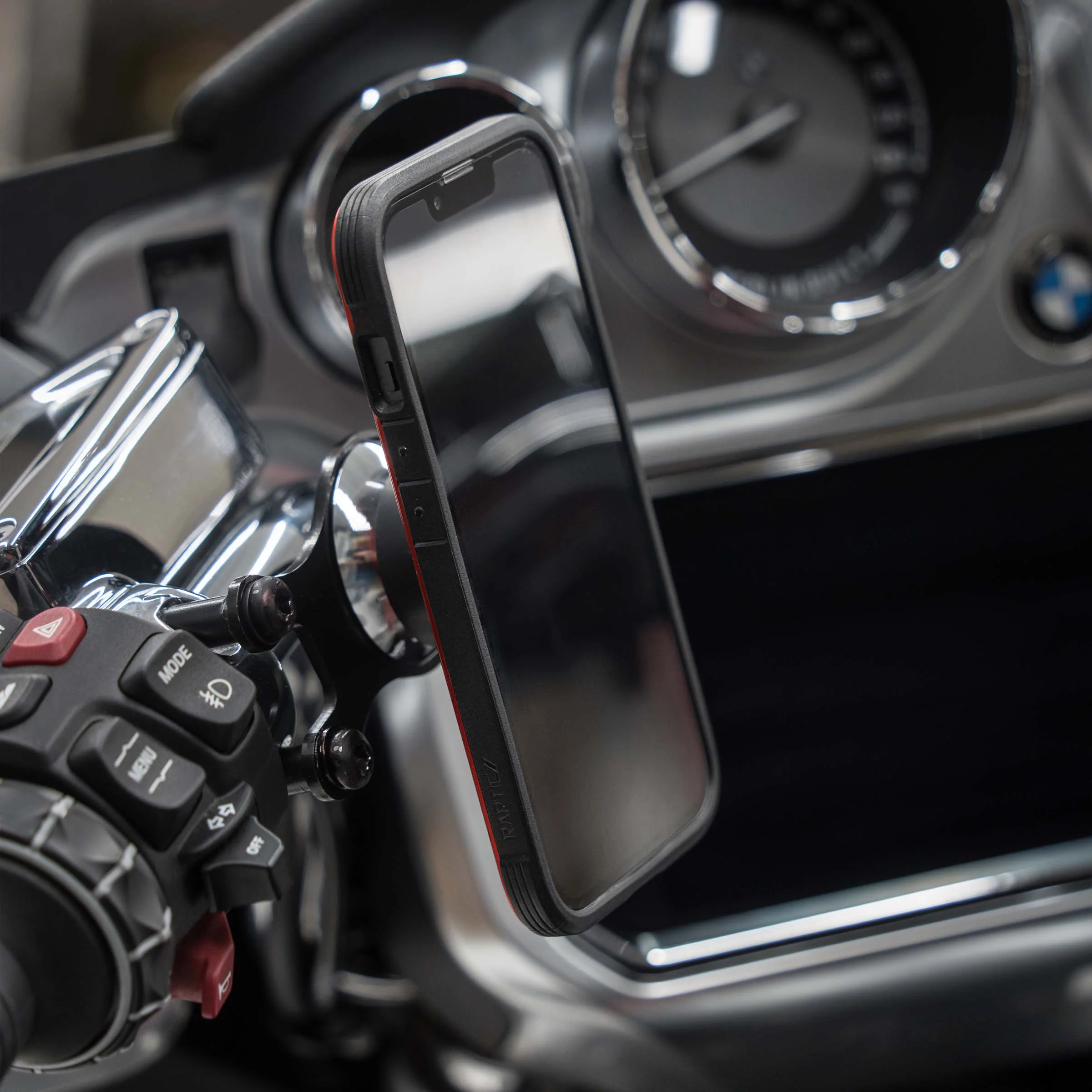 iOmounts® Magnetic Phone Mount for BMW® 2020-2025 R 18 - Image 6
