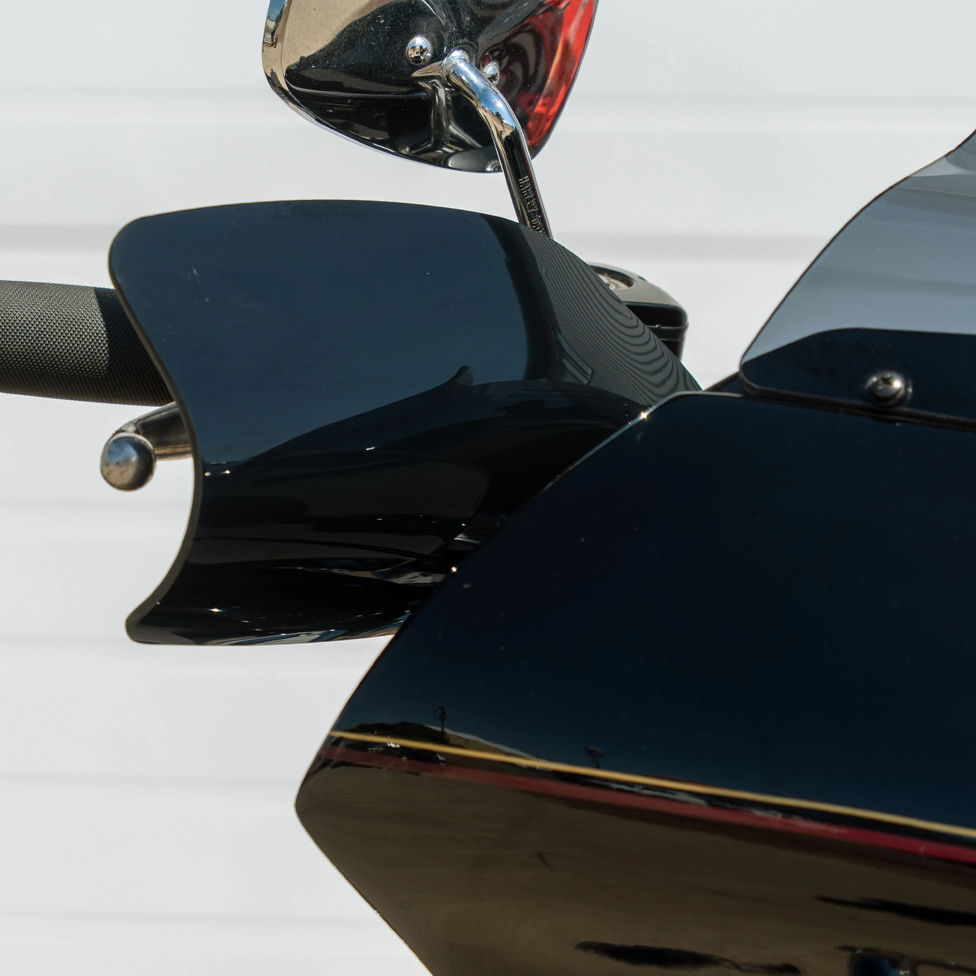 Flare® Hand Guards for Harley-Davidson® Motorcycles - Image 20