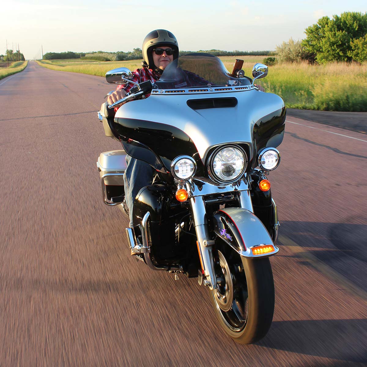 Flare® Windshield for Harley-Davidson® 2014-2025 Street Glide (FLHT, FLHX) - Image 17