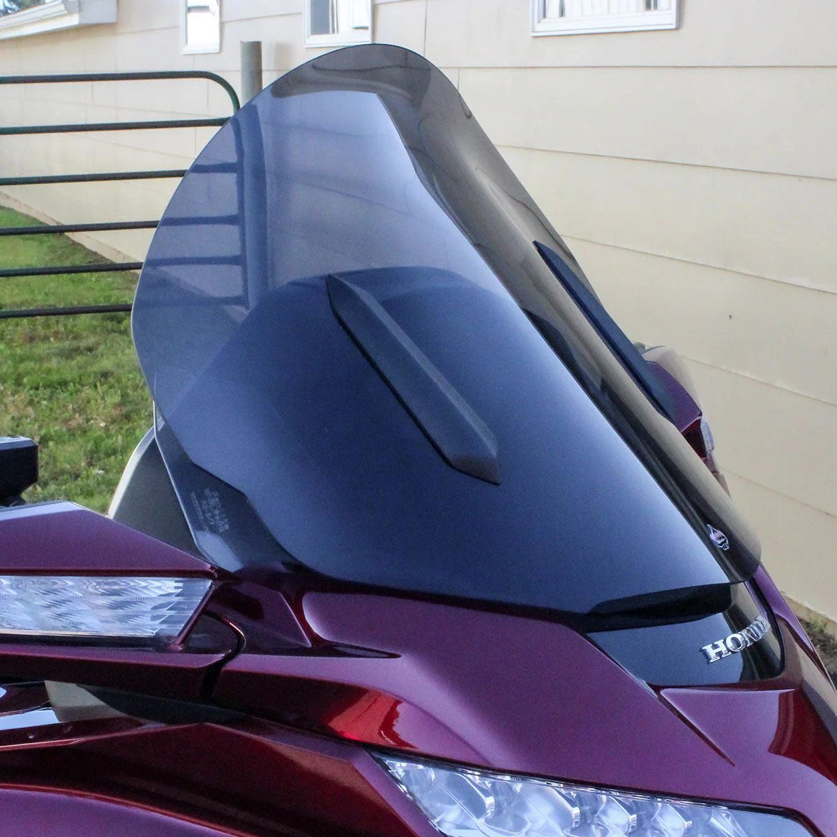 FlareĀ® Windshield for HondaĀ® 2018-2025 Gold Wing - Image 11