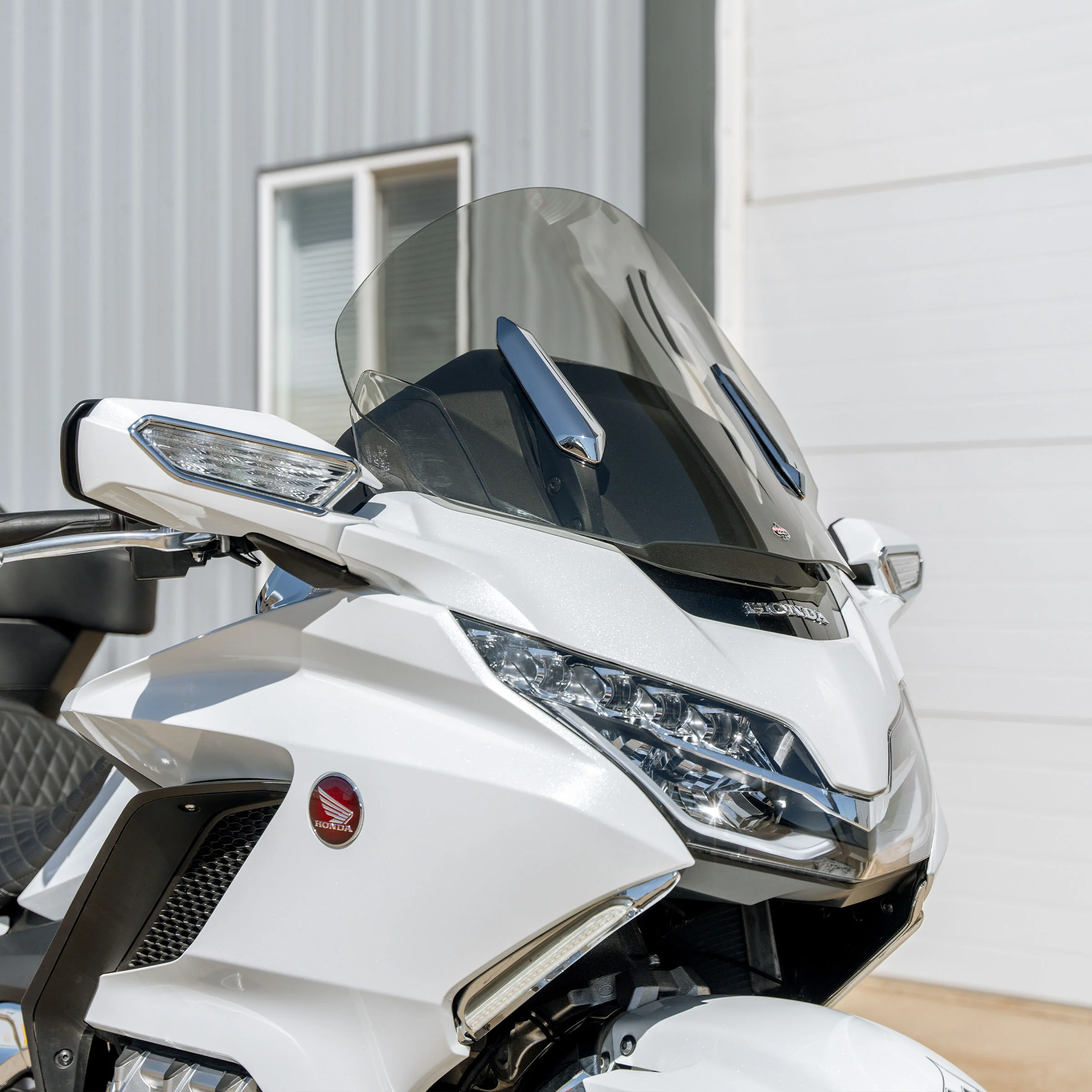 FlareĀ® Windshield for HondaĀ® 2018-2025 Gold Wing - Image 5