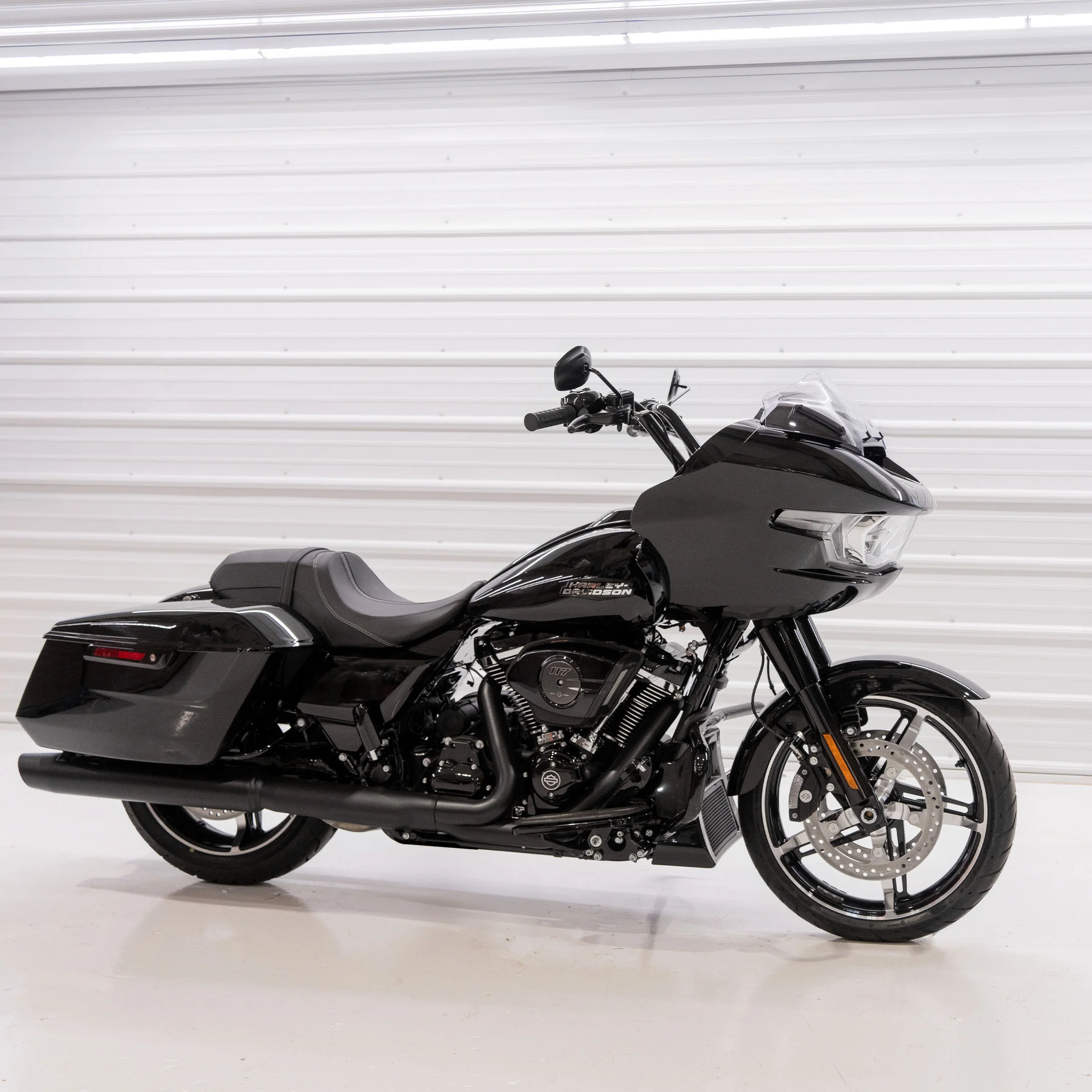 FlareĀ® Windshield for Harley-DavidsonĀ® 2023.5-2026 Road Glide (FLTR) - Image 12