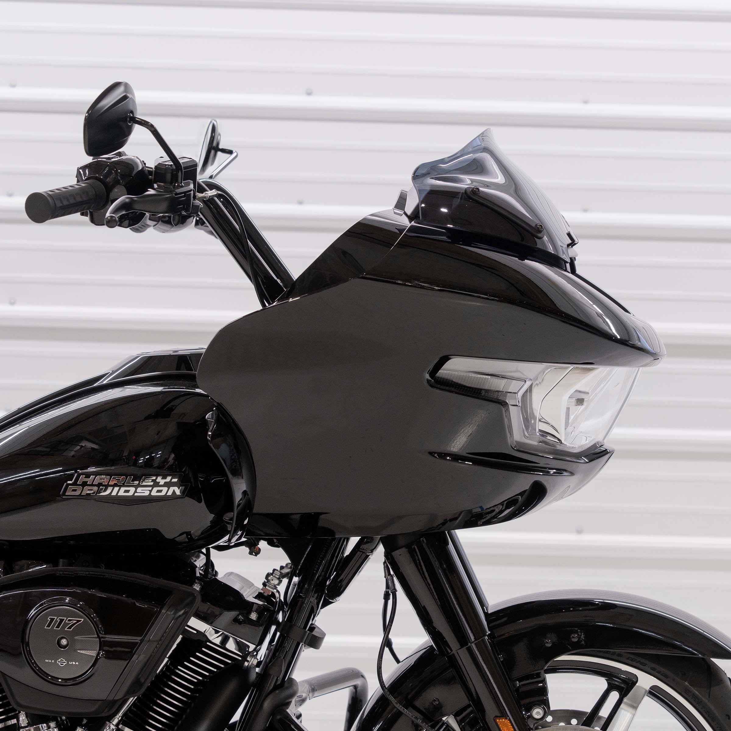 FlareĀ® Windshield for Harley-DavidsonĀ® 2023.5-2026 Road Glide (FLTR) - Image 19