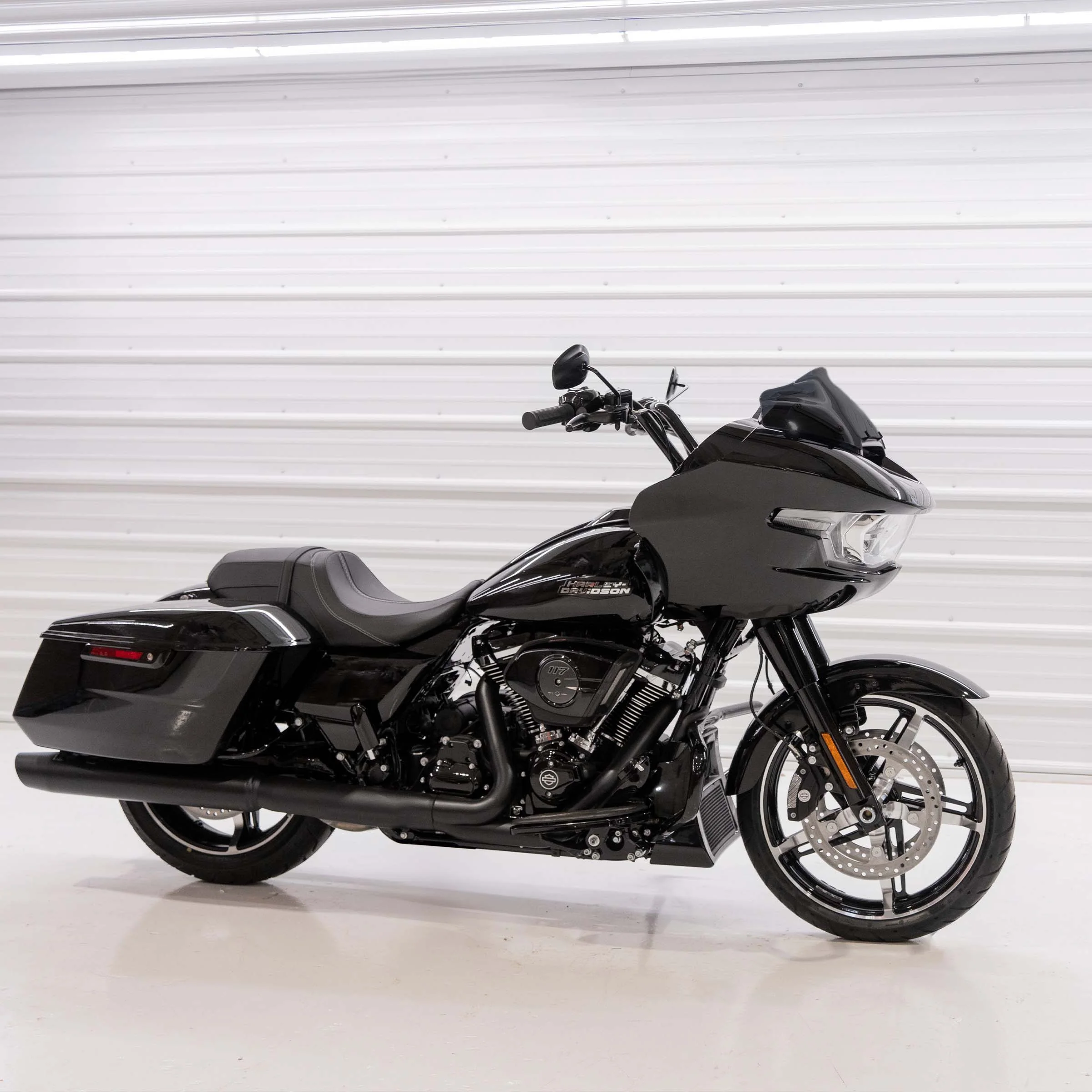 FlareĀ® Windshield for Harley-DavidsonĀ® 2023.5-2026 Road Glide (FLTR) - Image 24