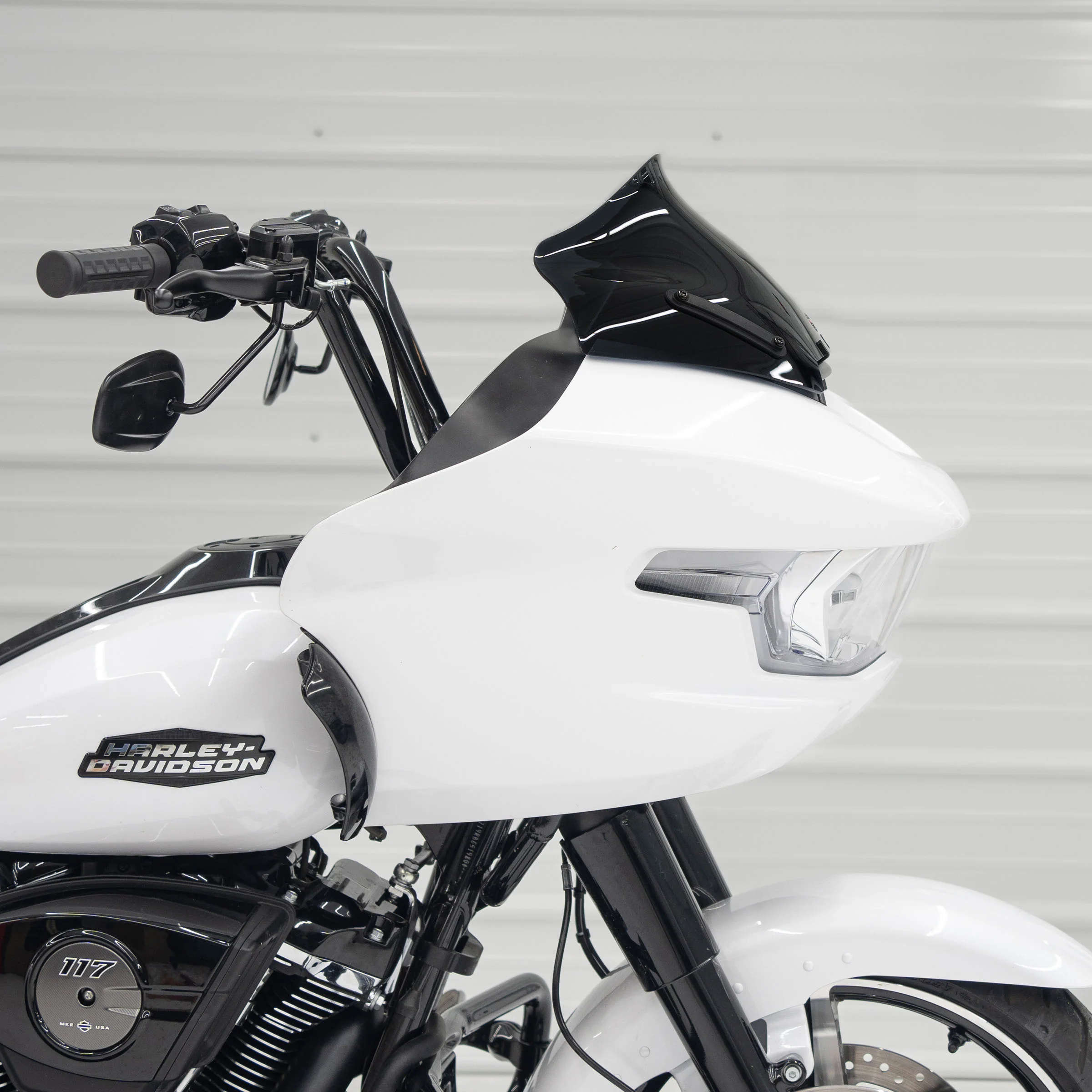 FlareĀ® Windshield for Harley-DavidsonĀ® 2023.5-2026 Road Glide (FLTR) - Image 39