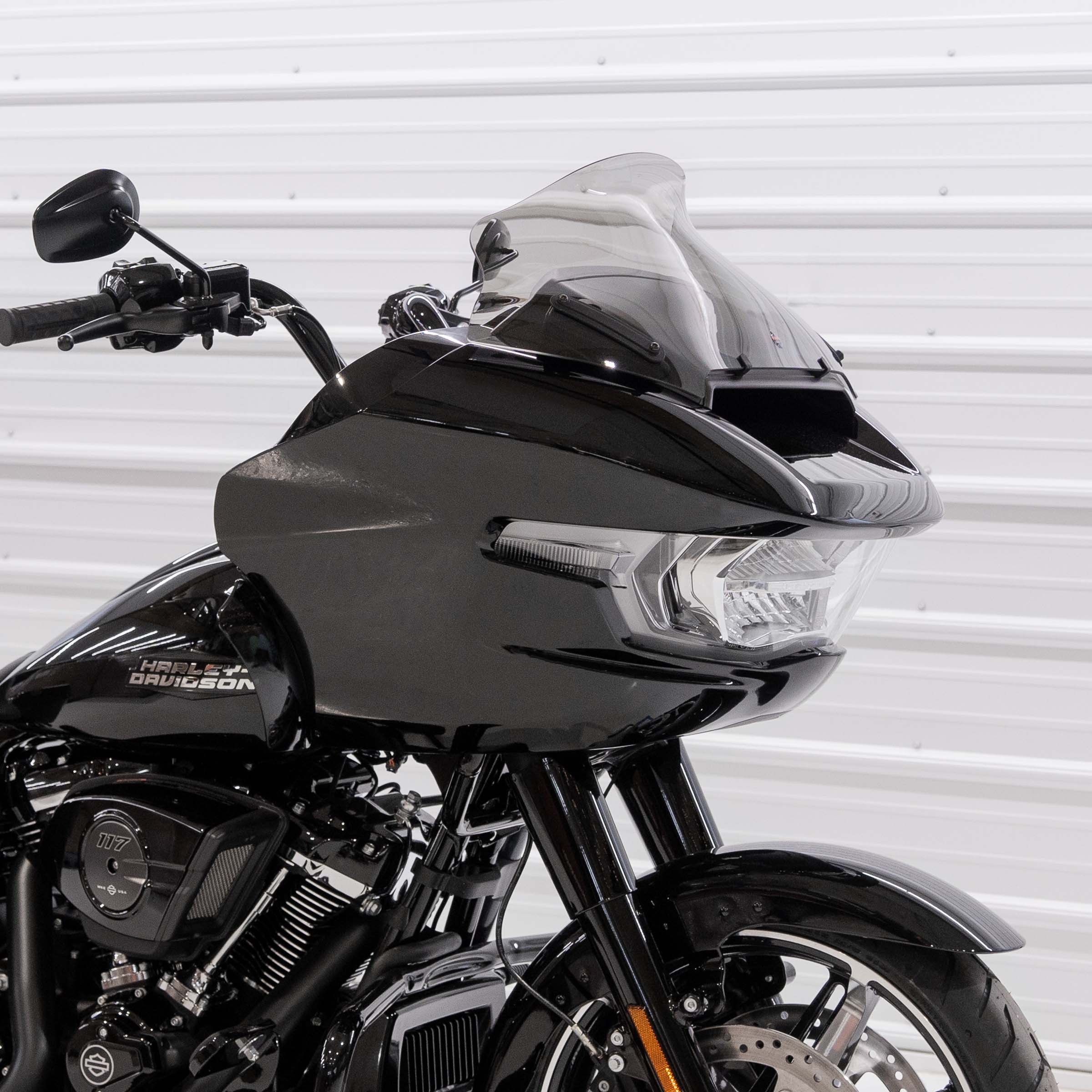 FlareĀ® Windshield for Harley-DavidsonĀ® 2023.5-2026 Road Glide (FLTR) - Image 42