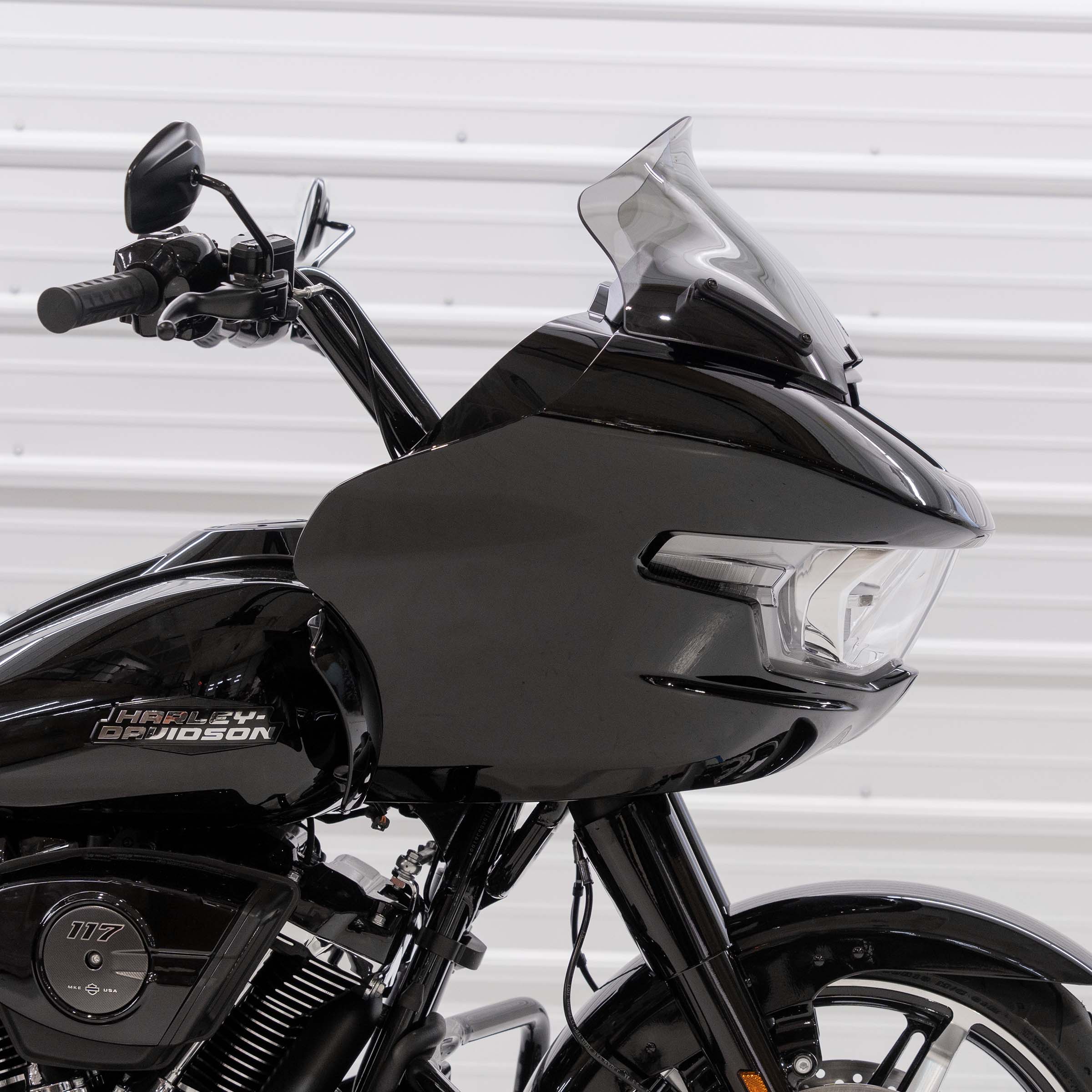 FlareĀ® Windshield for Harley-DavidsonĀ® 2023.5-2026 Road Glide (FLTR) - Image 43