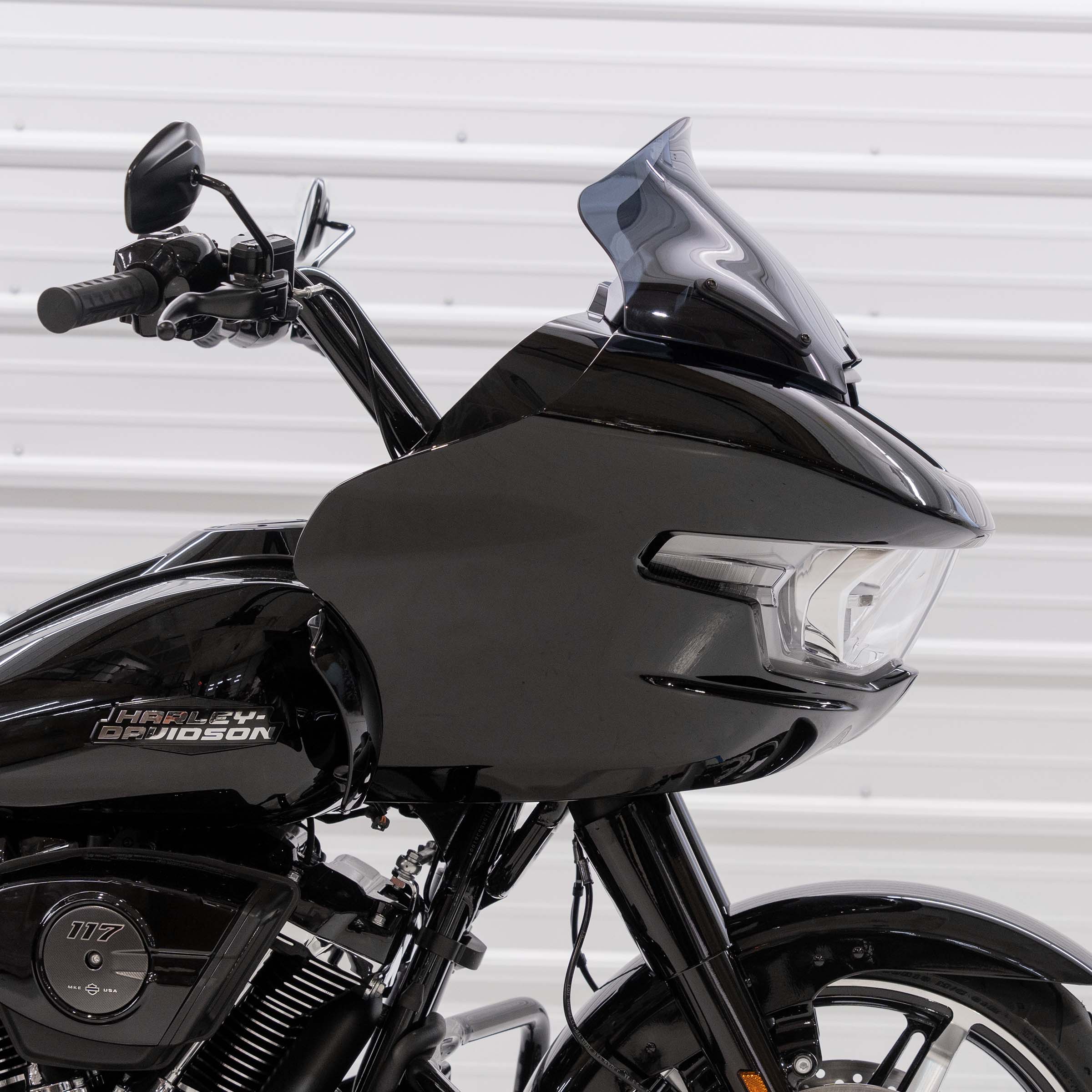 FlareĀ® Windshield for Harley-DavidsonĀ® 2023.5-2026 Road Glide (FLTR) - Image 47