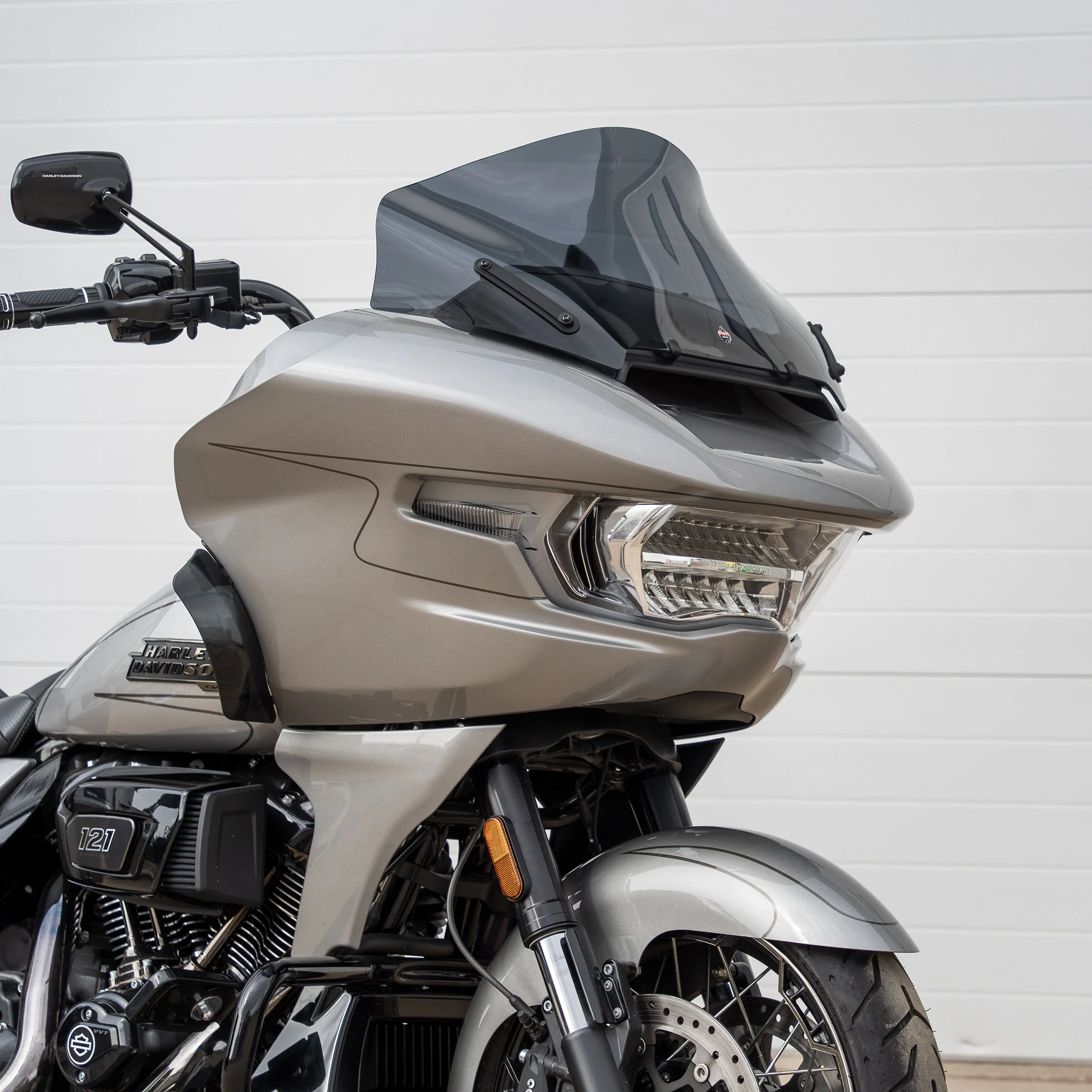 FlareĀ® Windshield for Harley-DavidsonĀ® 2023.5-2026 Road Glide (FLTR) - Image 53