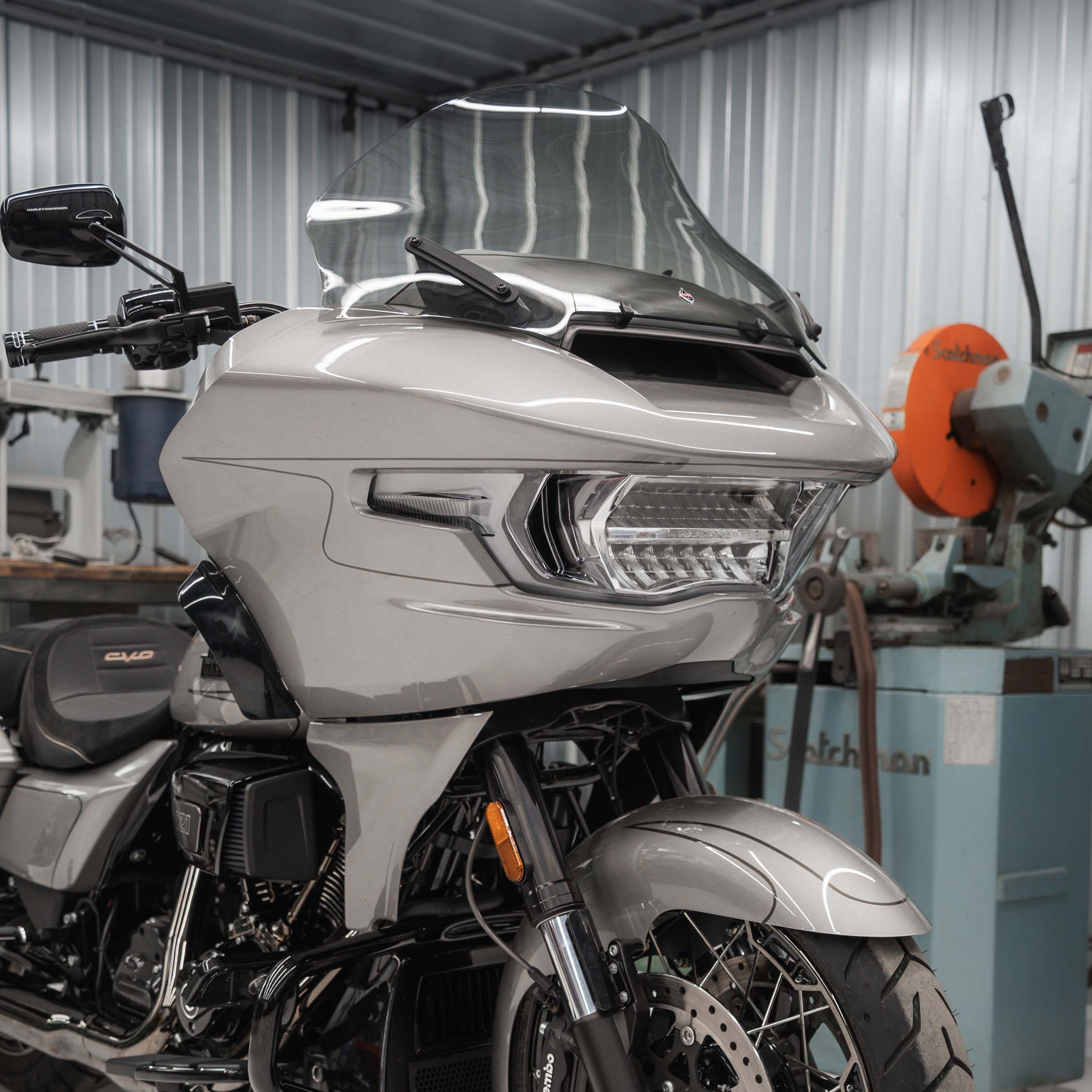 FlareĀ® Windshield for Harley-DavidsonĀ® 2023.5-2026 Road Glide (FLTR) - Image 57