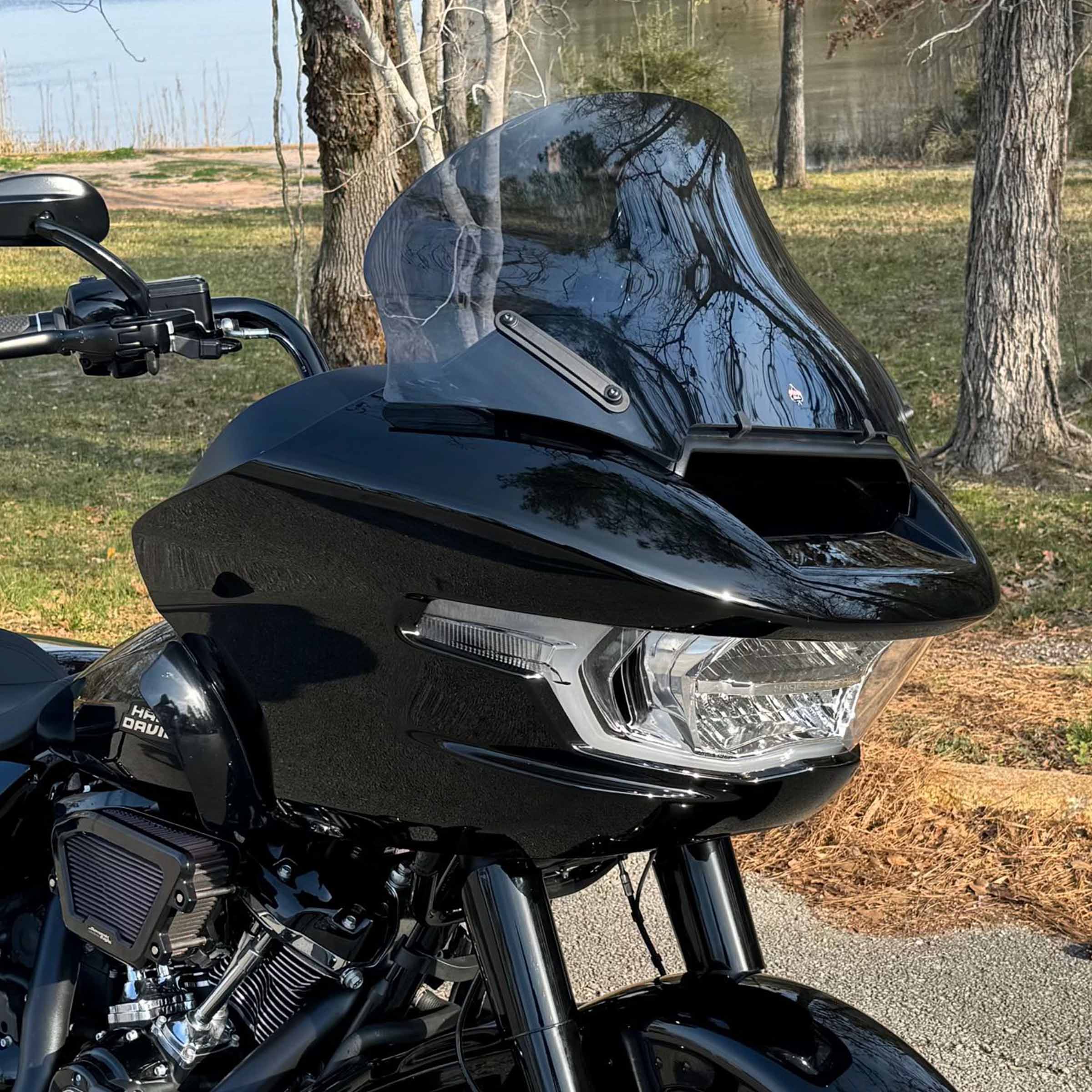 FlareĀ® Windshield for Harley-DavidsonĀ® 2023.5-2026 Road Glide (FLTR) - Image 61