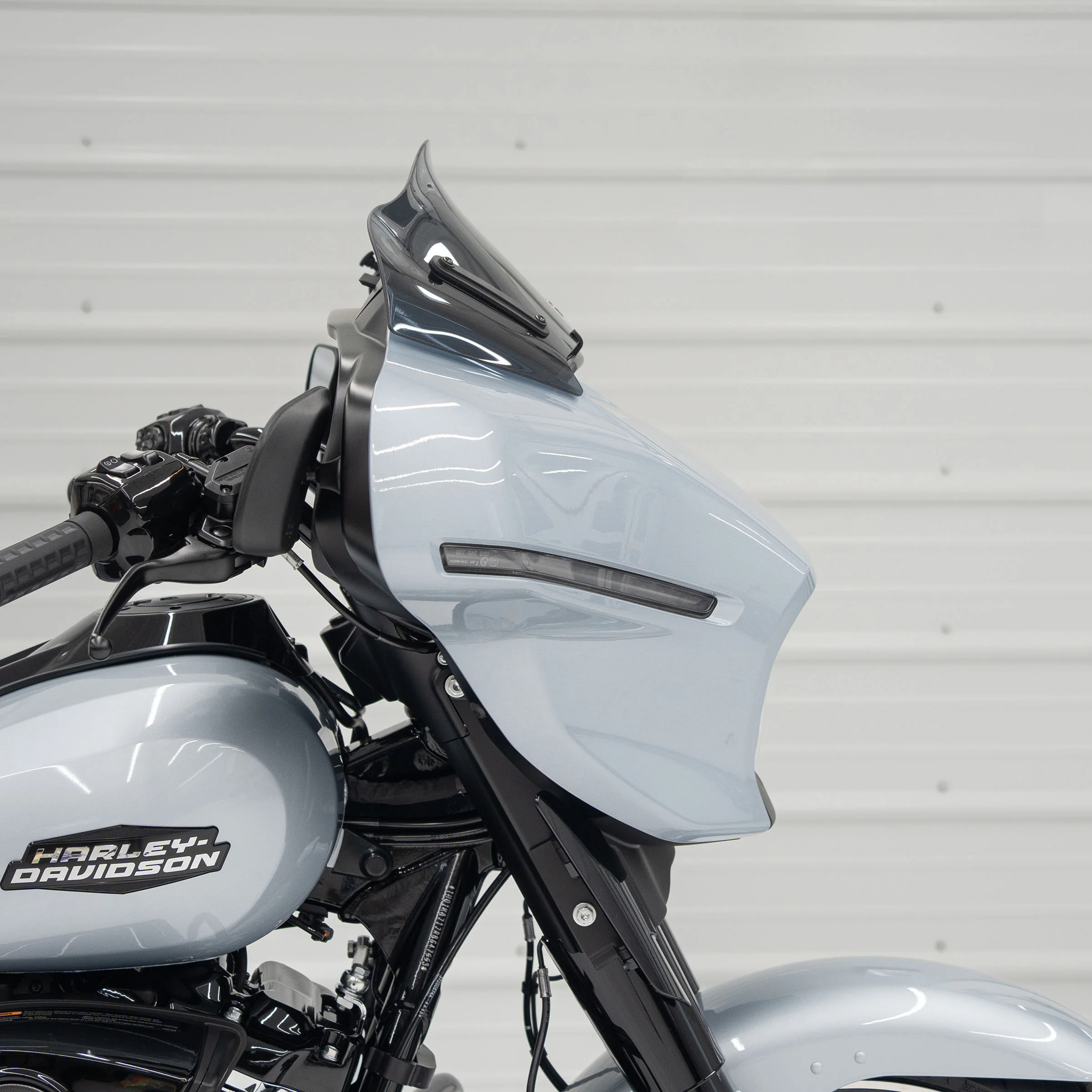 FlareĀ® Windshield for Harley-DavidsonĀ® 2023.5-2026 Street Glide (FLHX) - Image 30