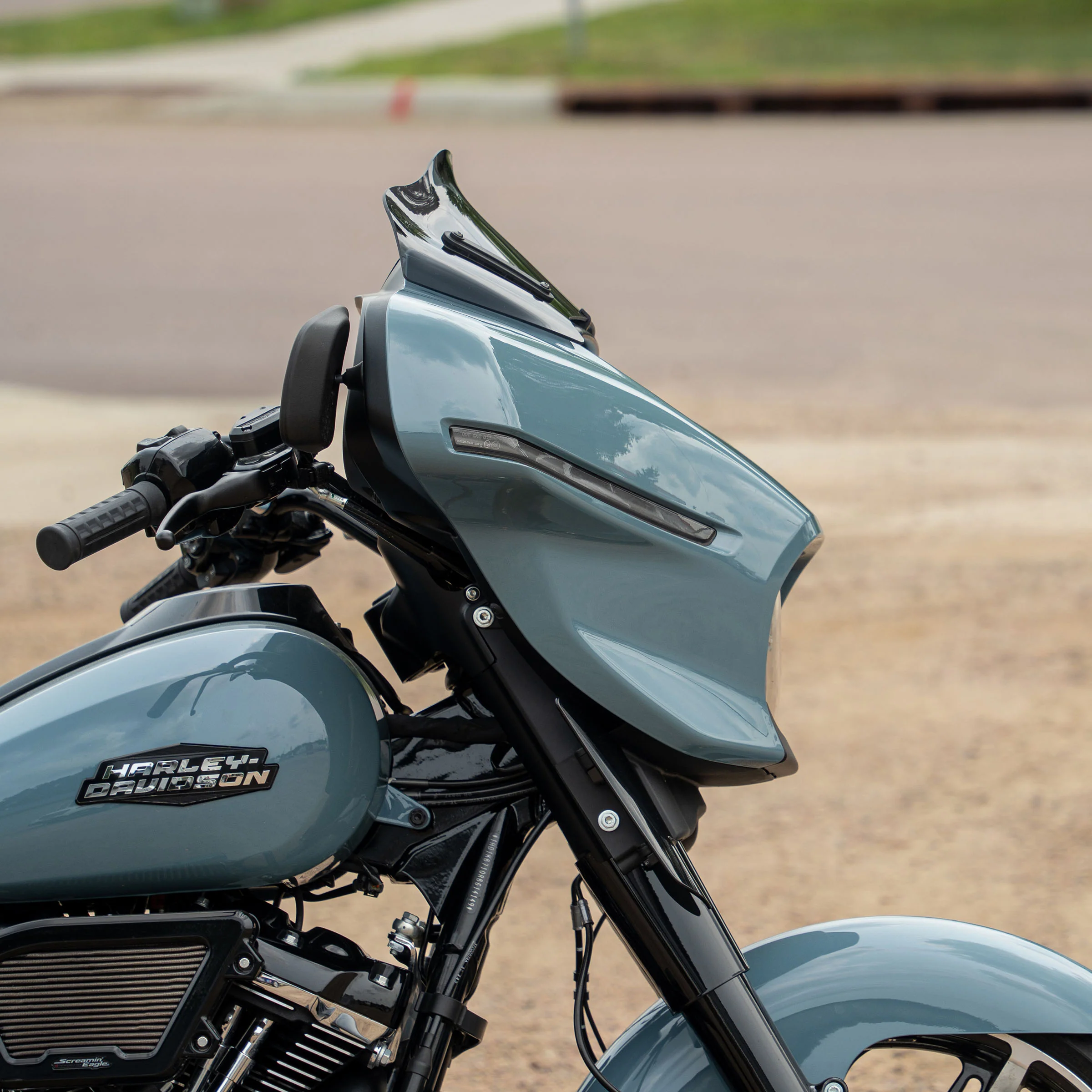 FlareĀ® Windshield for Harley-DavidsonĀ® 2023.5-2026 Street Glide (FLHX) - Image 31