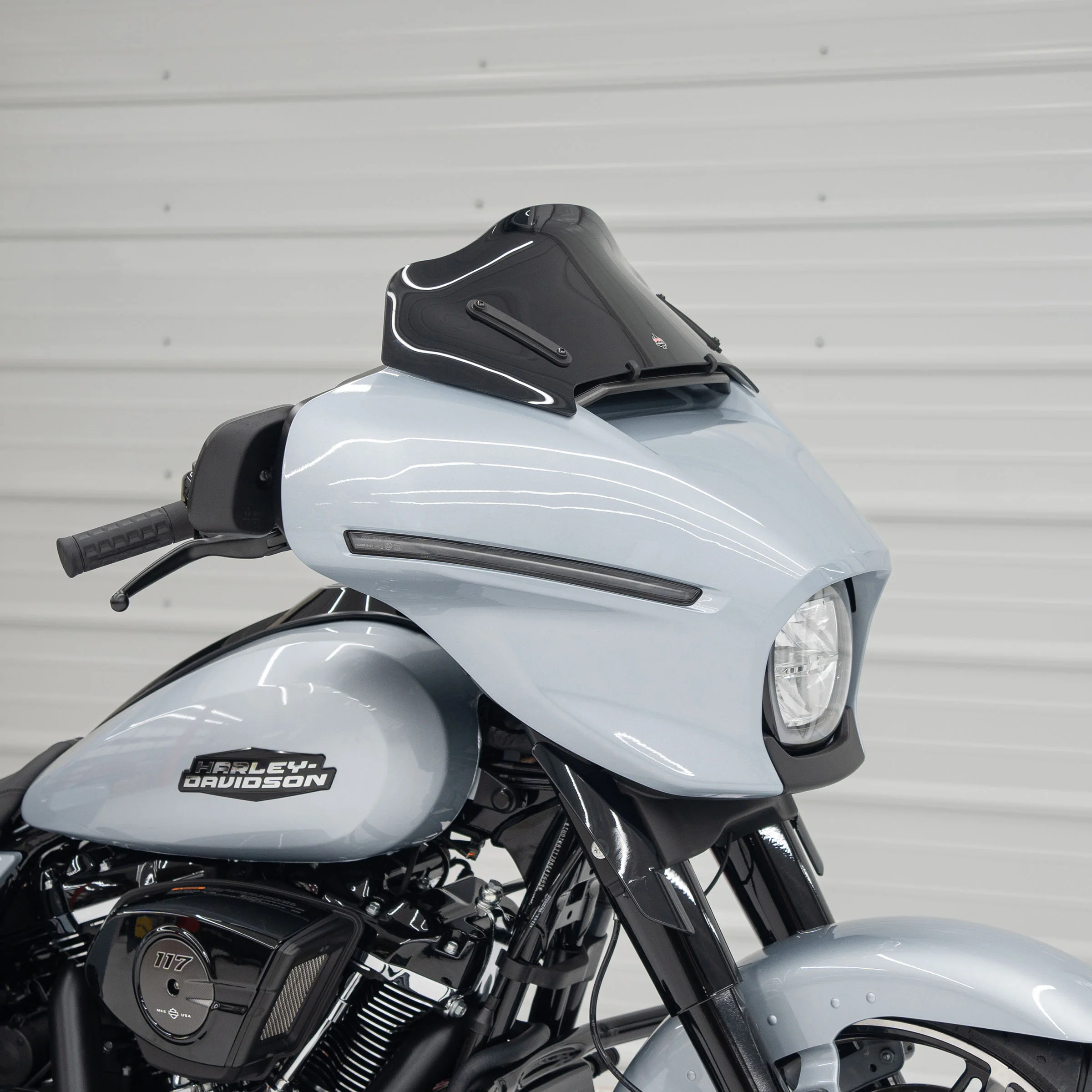 FlareĀ® Windshield for Harley-DavidsonĀ® 2023.5-2026 Street Glide (FLHX) - Image 35