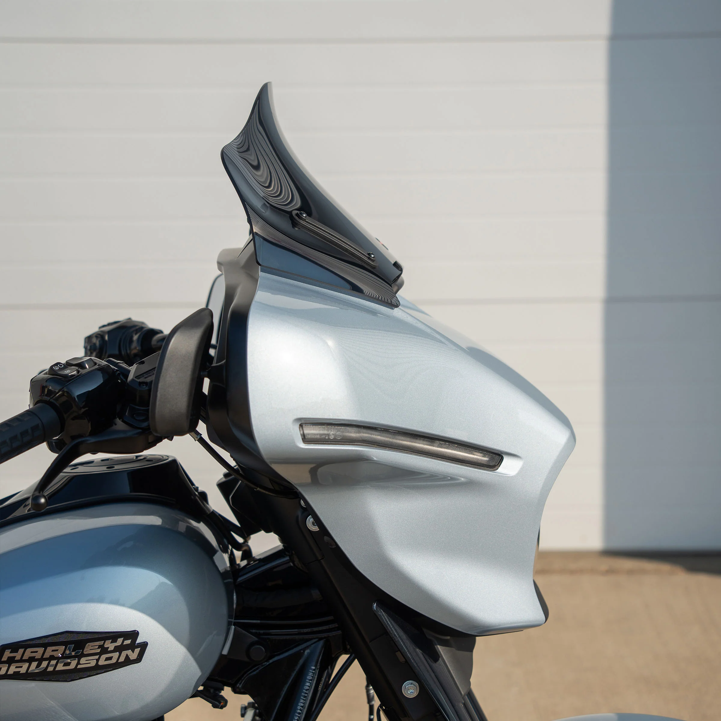 FlareĀ® Windshield for Harley-DavidsonĀ® 2023.5-2026 Street Glide (FLHX) - Image 45