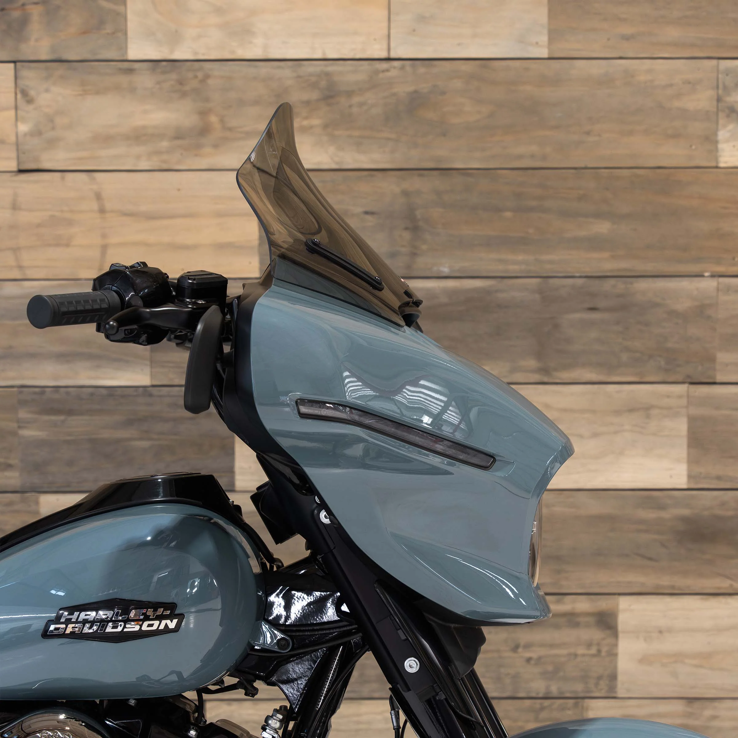 FlareĀ® Windshield for Harley-DavidsonĀ® 2023.5-2026 Street Glide (FLHX) - Image 50
