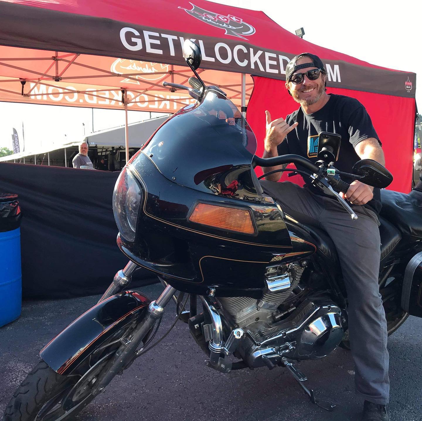 FlareĀ® Windshield for Harley-DavidsonĀ® FXRP, FXRT and FXRD Style Fairings - Image 12