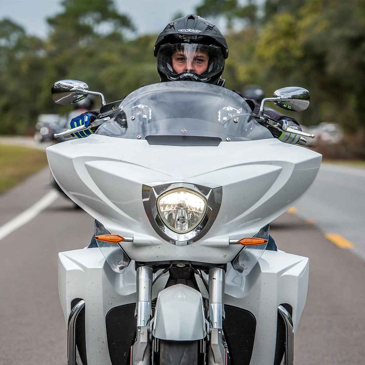 Flare® Windshield For Victory® 2010-2017 Cross Country and Magnum - Image 6