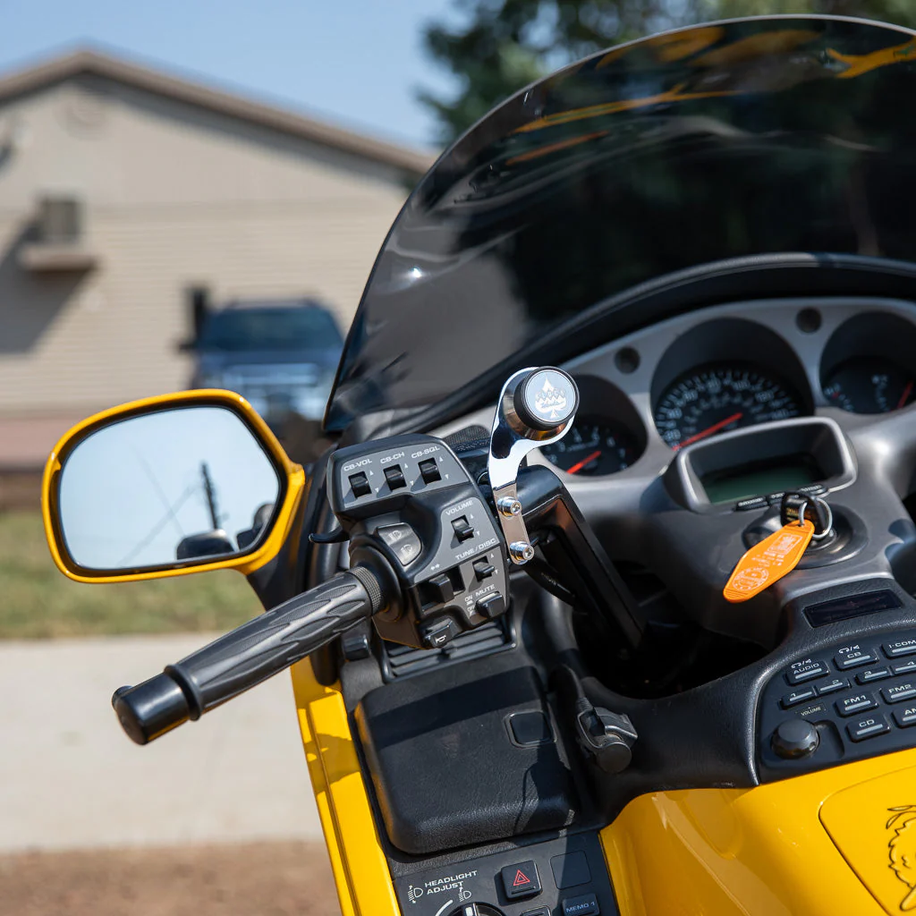 iOmounts® Magnetic Phone Mount for Honda® - Image 9