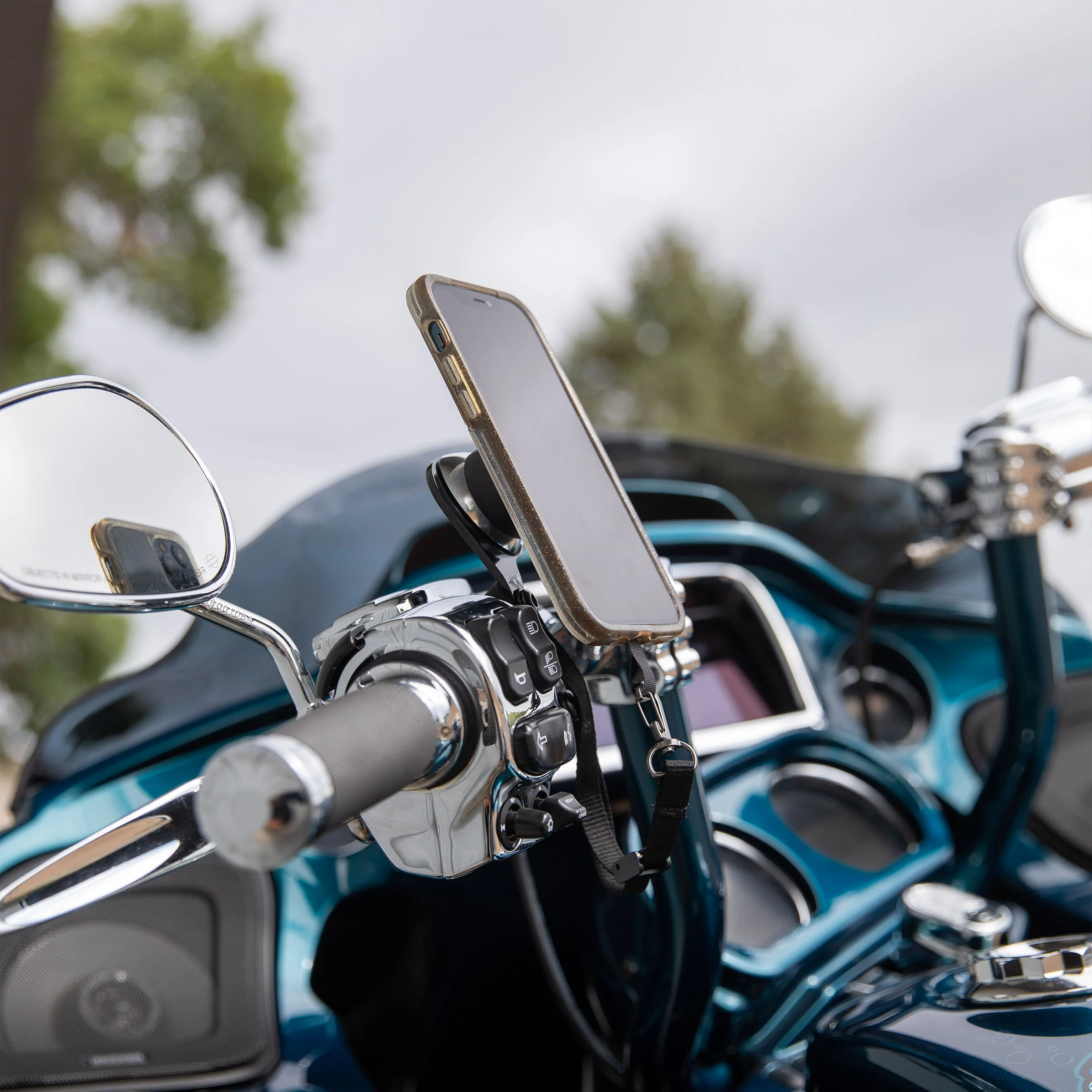 iOmounts® Magnetic Phone Mount for Harley-Davidson® - Image 16