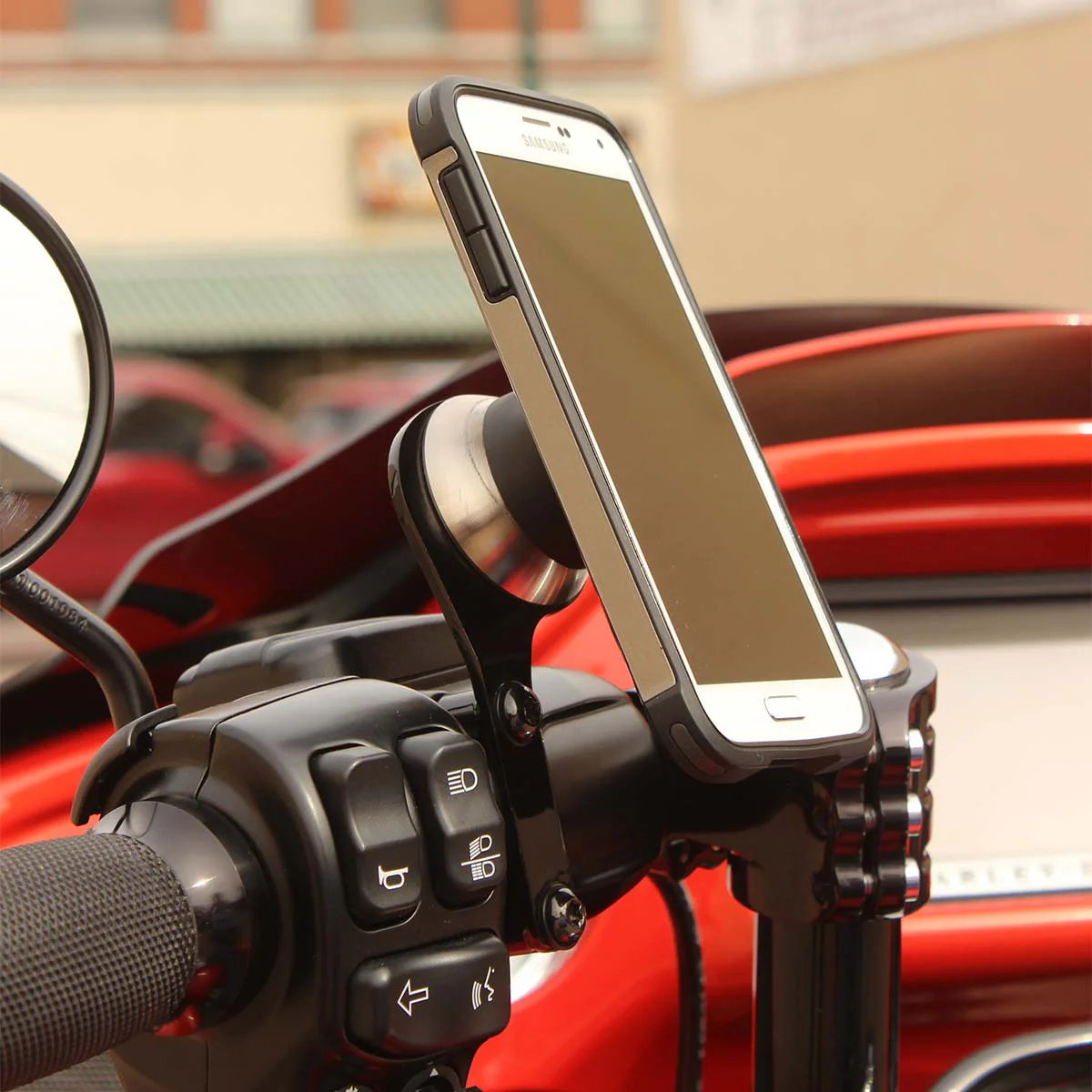 iOmounts® Magnetic Phone Mount for Harley-Davidson® - Image 17