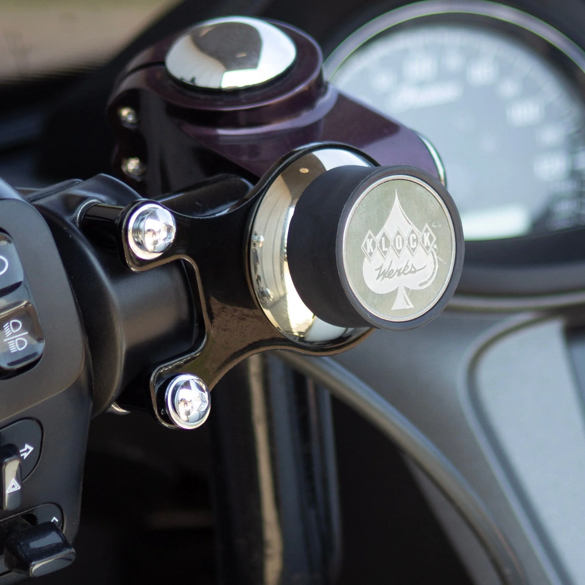 iOmounts® Magnetic Phone Mount for Indian® 2014-2026 Chief, Chieftain, Roadmaster and Springfield - Image 6