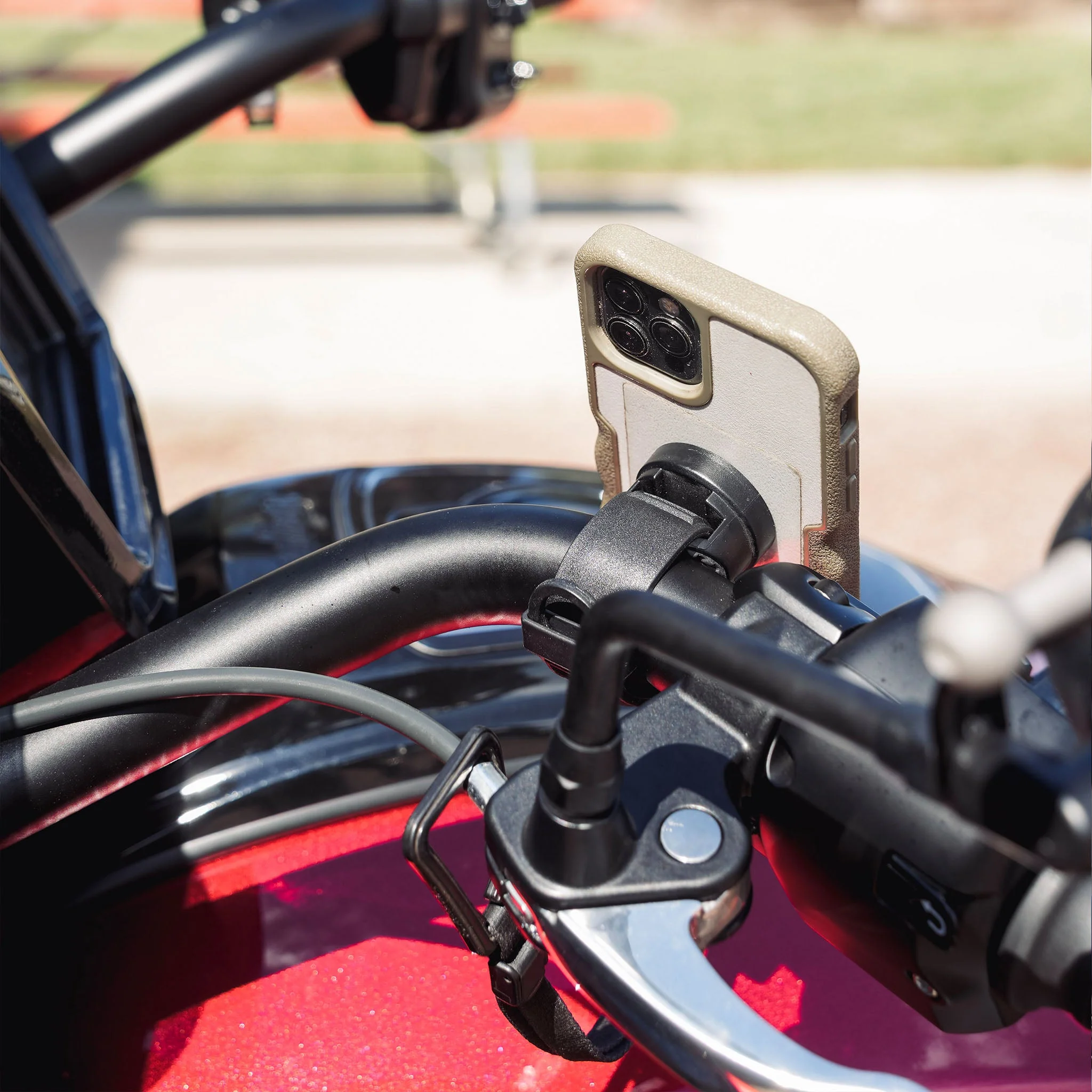 iOmounts® nomad™ Universal Phone Mount - Image 10