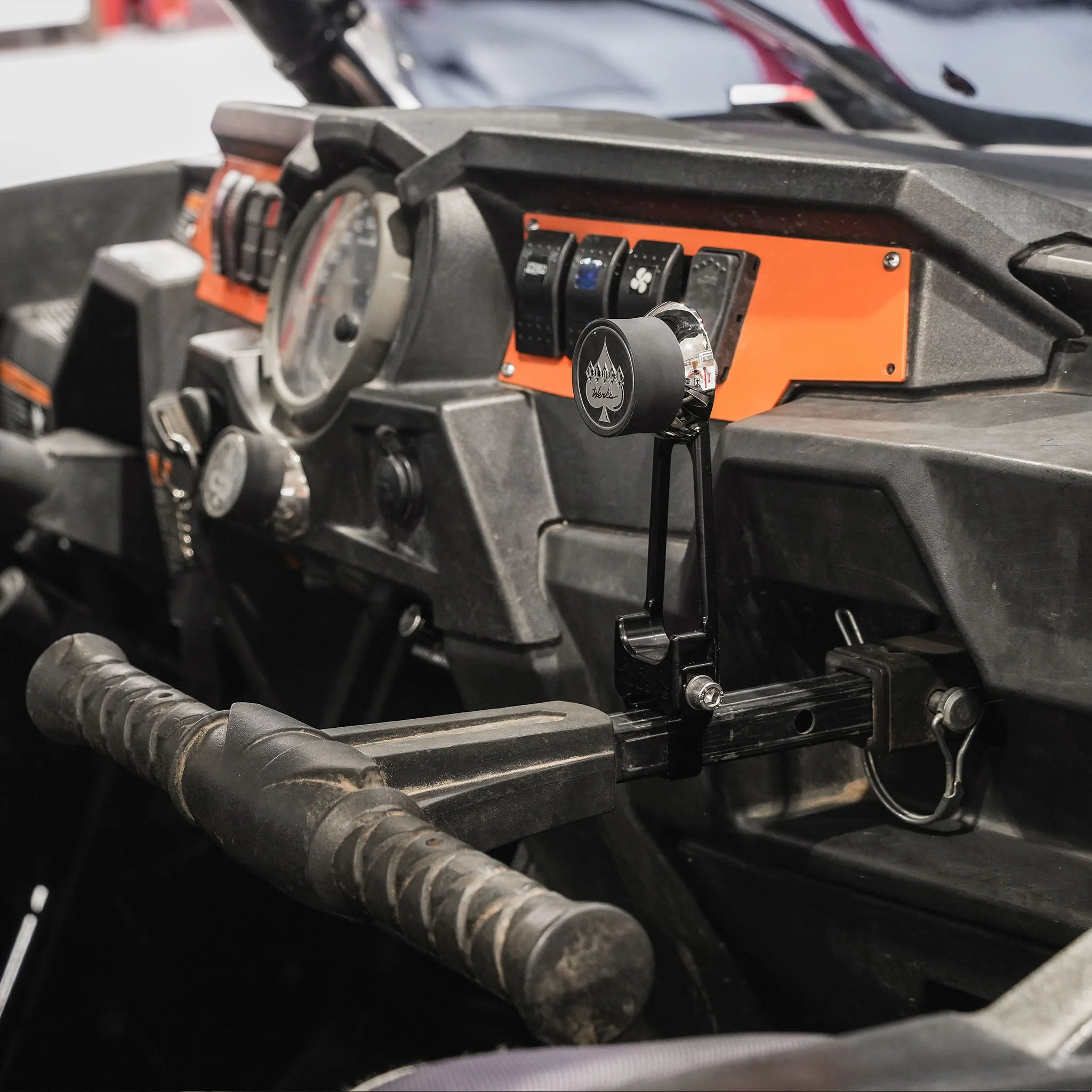 iOmountsĀ® Passenger Grab Handle Magnetic Phone Mount for PolarisĀ® RZR - Image 6