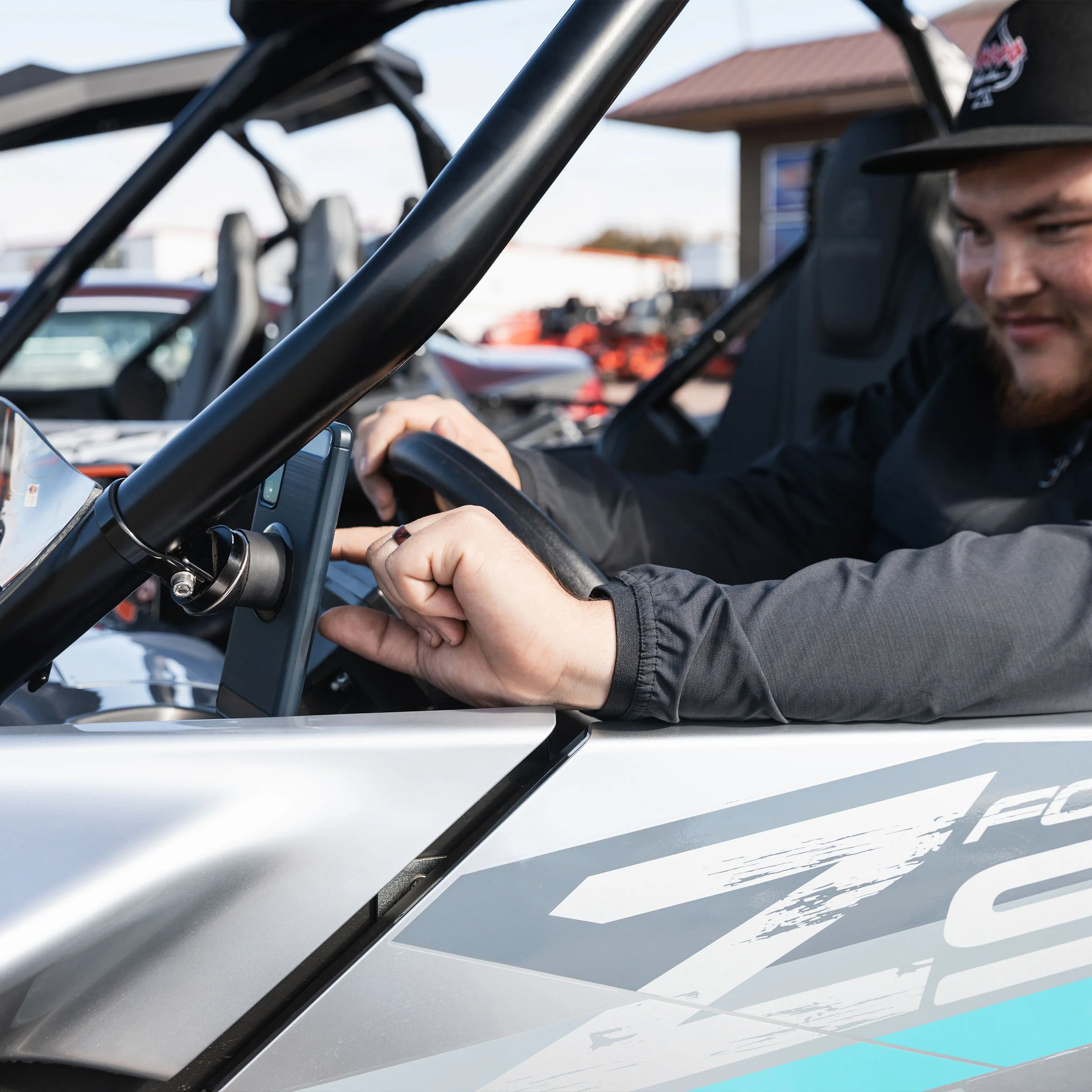 iOmounts® Roll Cage Magnetic UTV Phone Mount - Image 8