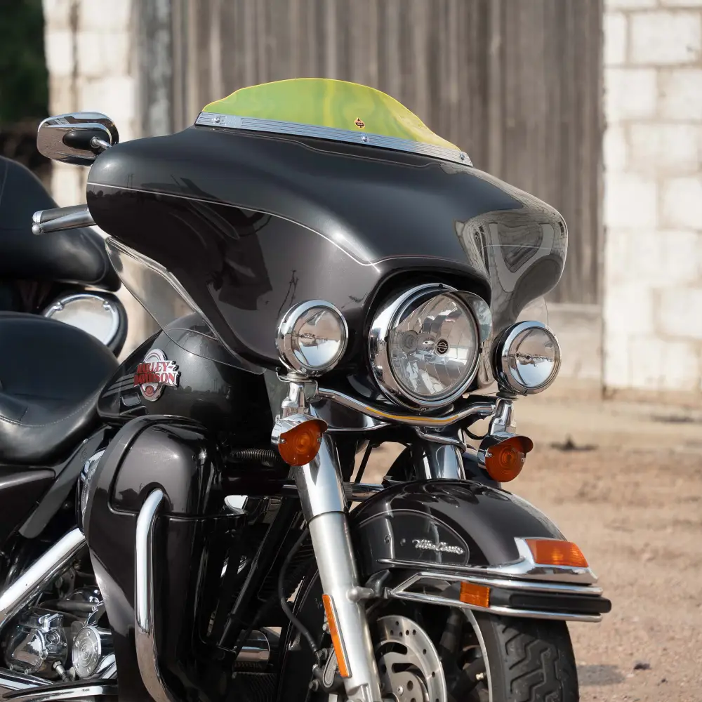 Kolor FlareĀ® Windshield for Harley-DavidsonĀ® 1996-2013 Street Glide (FLHT, FLHX) - Image 11