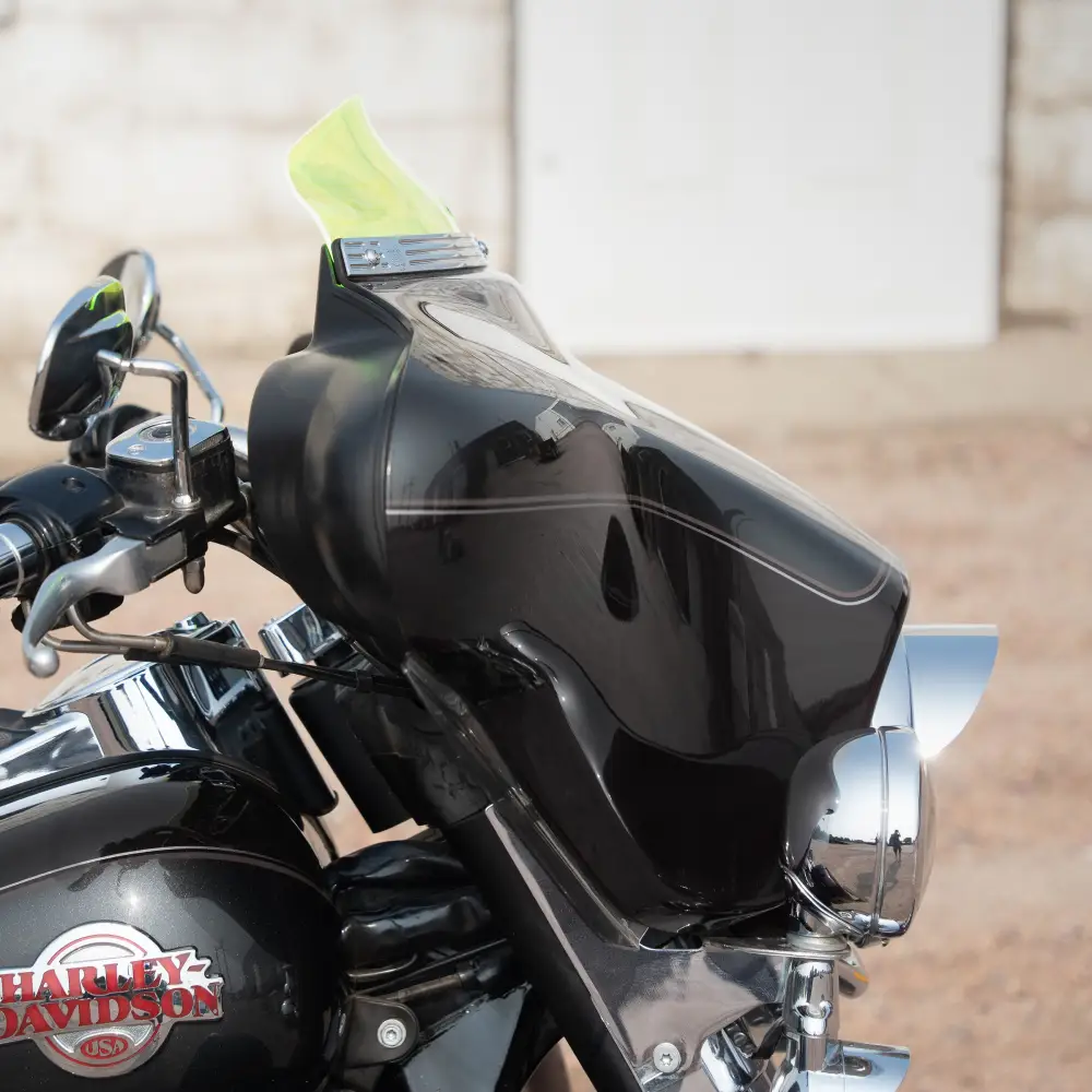 Kolor FlareĀ® Windshield for Harley-DavidsonĀ® 1996-2013 Street Glide (FLHT, FLHX) - Image 15