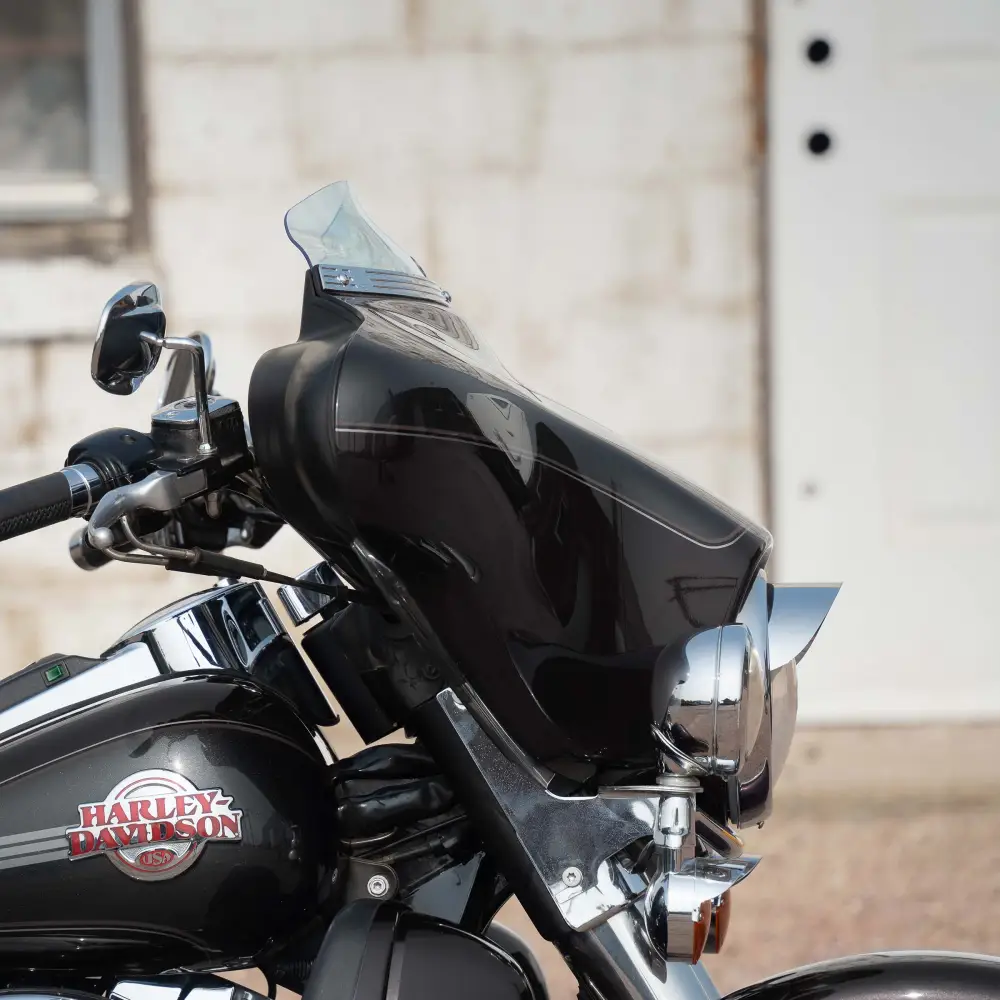 Kolor FlareĀ® Windshield for Harley-DavidsonĀ® 1996-2013 Street Glide (FLHT, FLHX) - Image 18