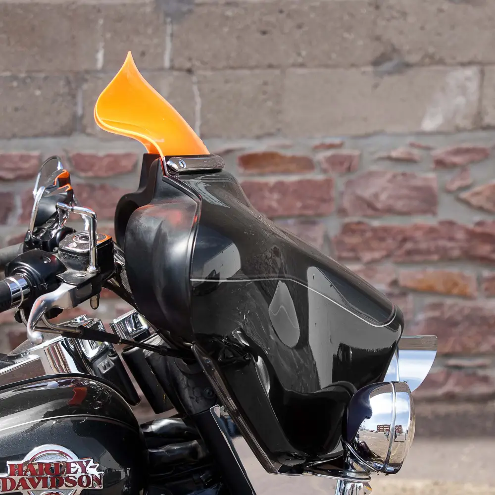 Kolor FlareĀ® Windshield for Harley-DavidsonĀ® 1996-2013 Street Glide (FLHT, FLHX) - Image 24