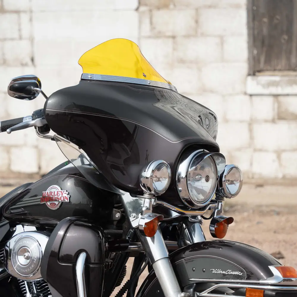 Kolor FlareĀ® Windshield for Harley-DavidsonĀ® 1996-2013 Street Glide (FLHT, FLHX) - Image 42