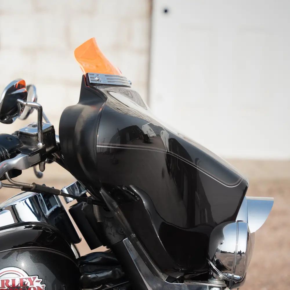 Kolor FlareĀ® Windshield for Harley-DavidsonĀ® 1996-2013 Street Glide (FLHT, FLHX) - Image 9