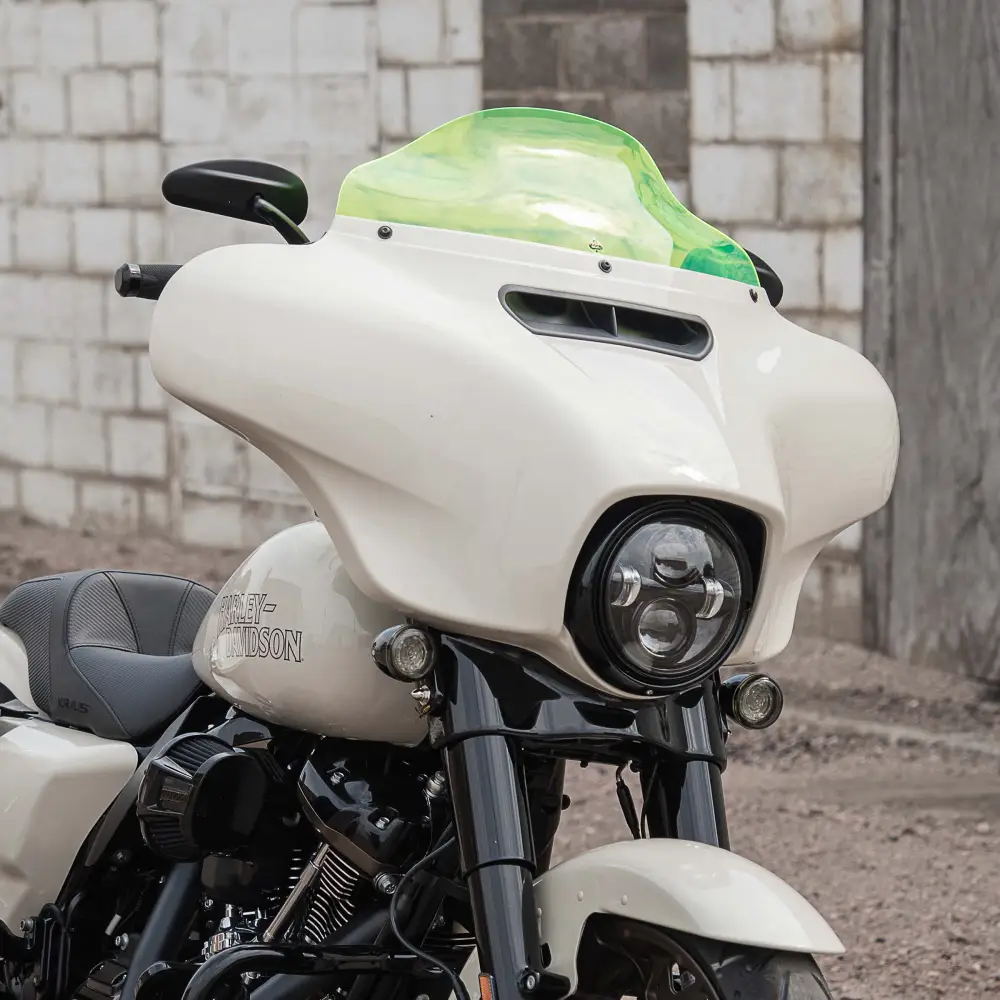 Kolor FlareĀ® Windshield for Harley-DavidsonĀ® 2014-2025 Street Glide (FLHT, FLHX) - Image 23
