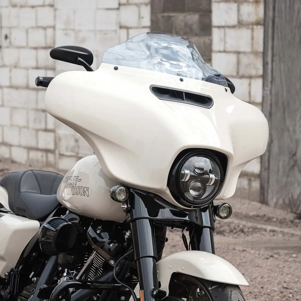 Kolor FlareĀ® Windshield for Harley-DavidsonĀ® 2014-2025 Street Glide (FLHT, FLHX) - Image 25