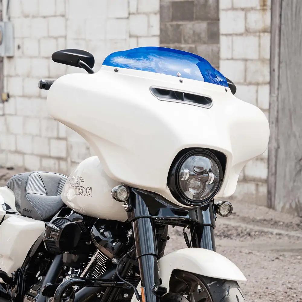 Kolor FlareĀ® Windshield for Harley-DavidsonĀ® 2014-2025 Street Glide (FLHT, FLHX) - Image 37