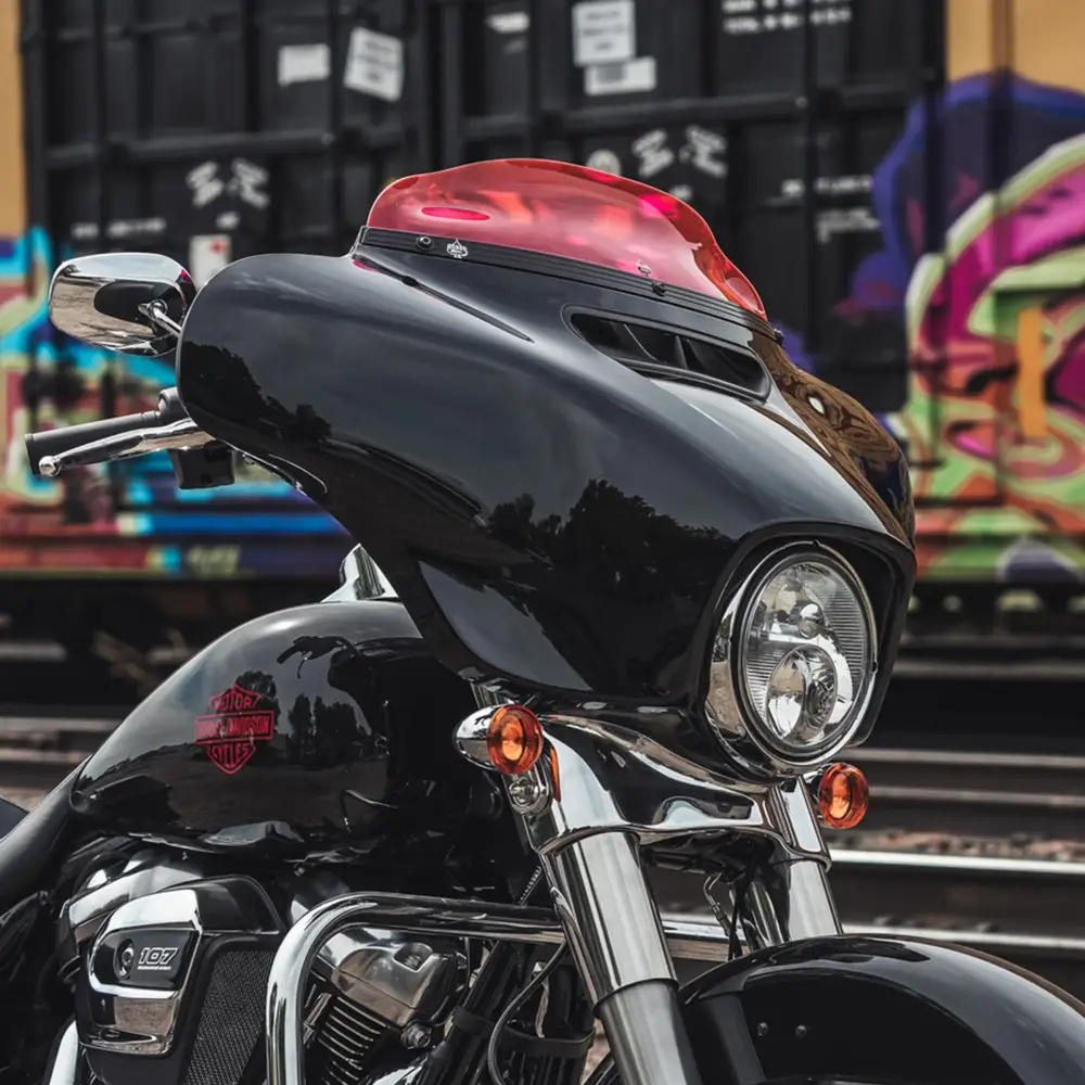 Kolor FlareĀ® Windshield for Harley-DavidsonĀ® 2014-2025 Street Glide (FLHT, FLHX) - Image 5