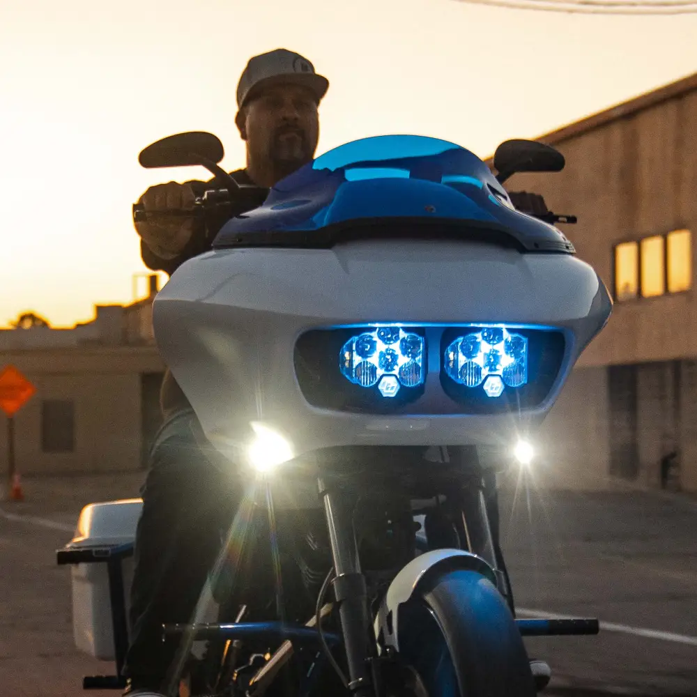 Kolor FlareĀ® Windshield for Harley-DavidsonĀ® 2015-2025 Road Glide (FLTR) - Image 55