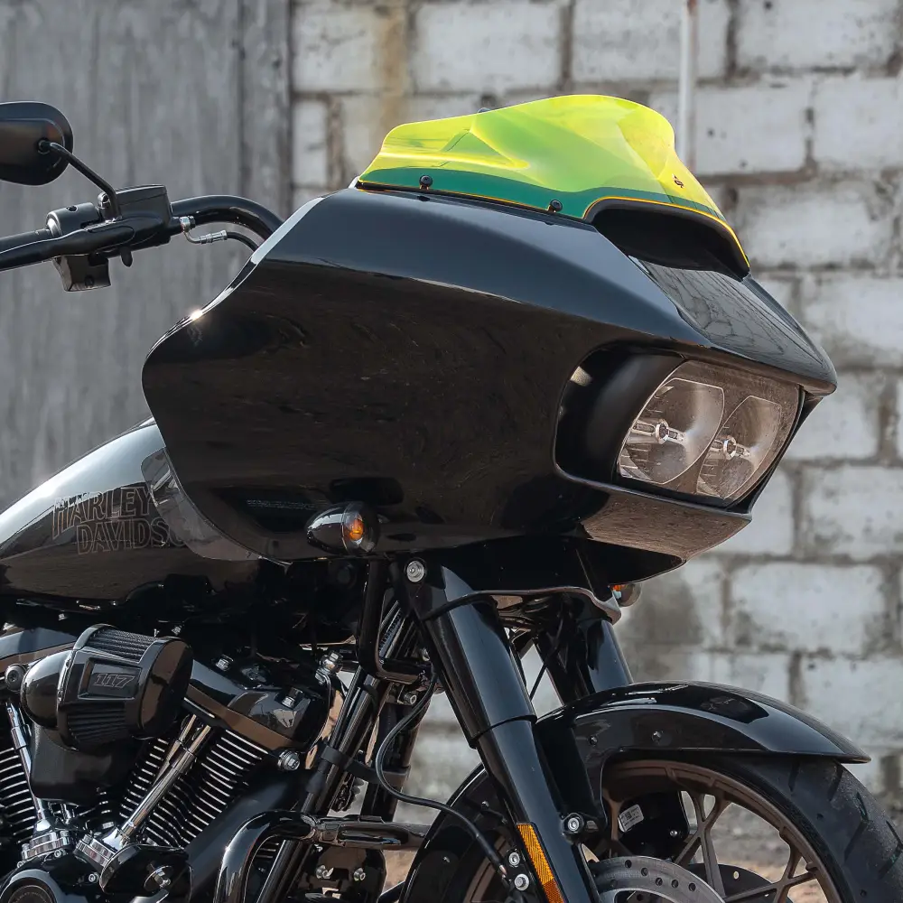 Kolor FlareĀ® Windshield for Harley-DavidsonĀ® 2015-2025 Road Glide (FLTR) - Image 8
