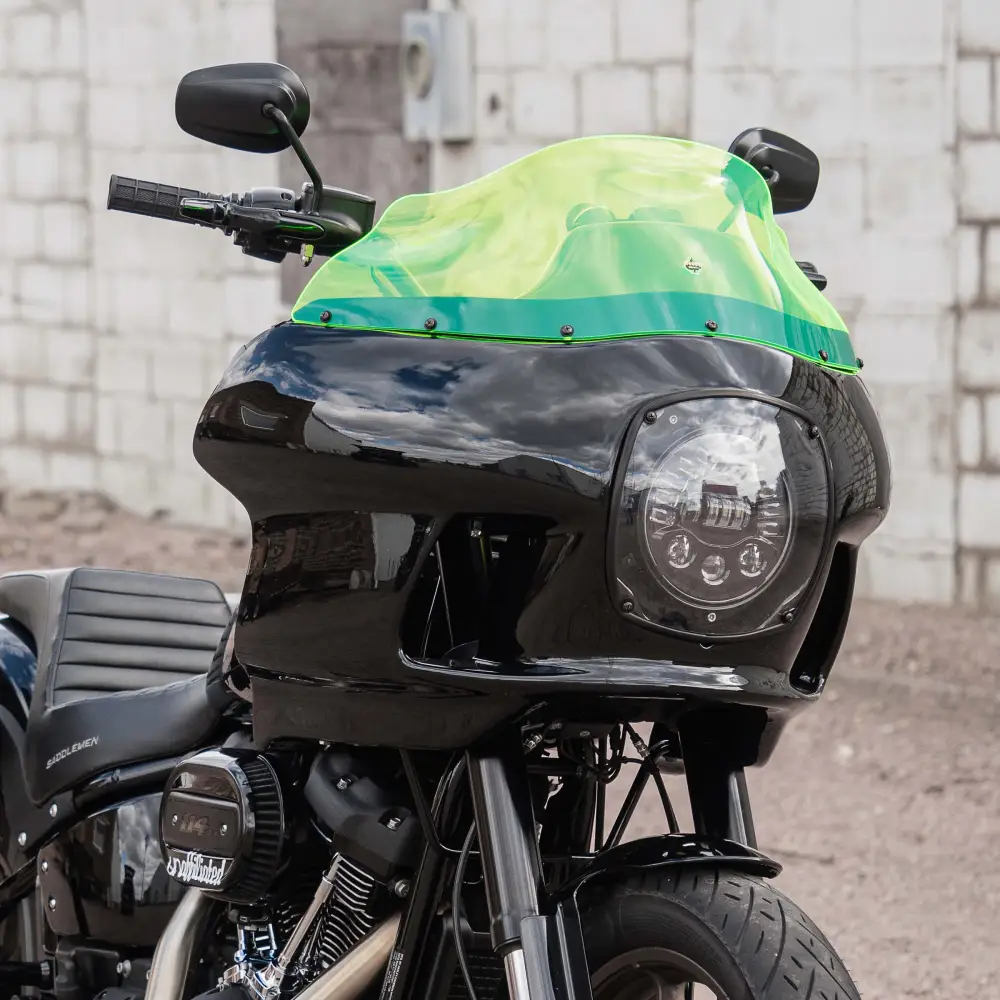 Kolor FlareĀ® Windshield for Harley-DavidsonĀ® FXRP Style Fairings - Image 12
