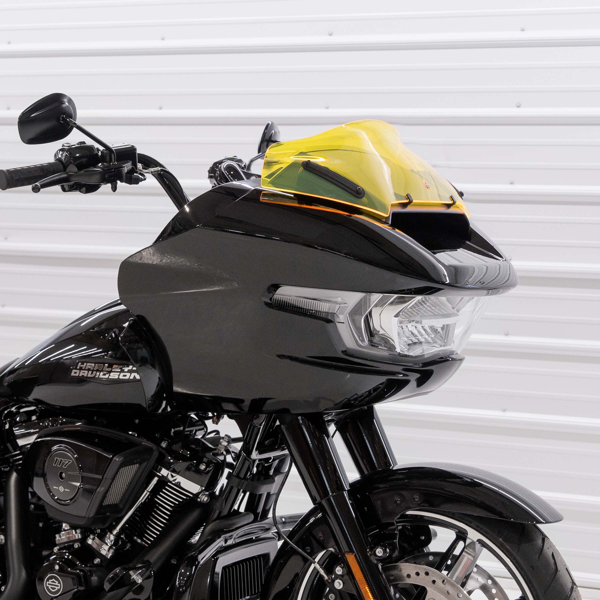 Kolor FlareĀ® Windshield for Harley-DavidsonĀ® 2023.5-2026 Road Glide (FLTR) - Image 10