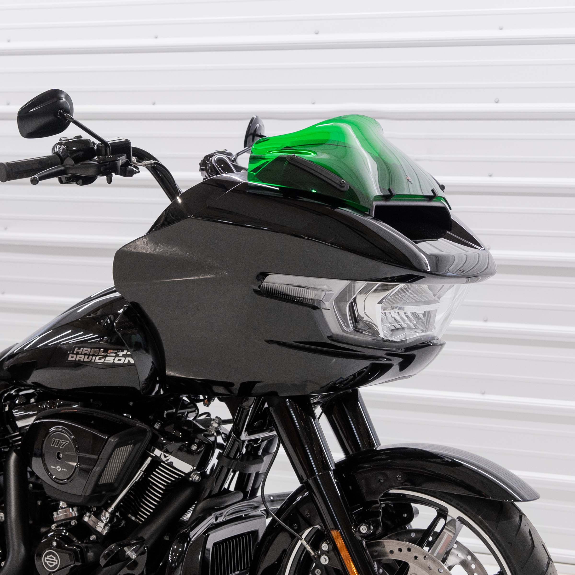 Kolor FlareĀ® Windshield for Harley-DavidsonĀ® 2023.5-2026 Road Glide (FLTR) - Image 28