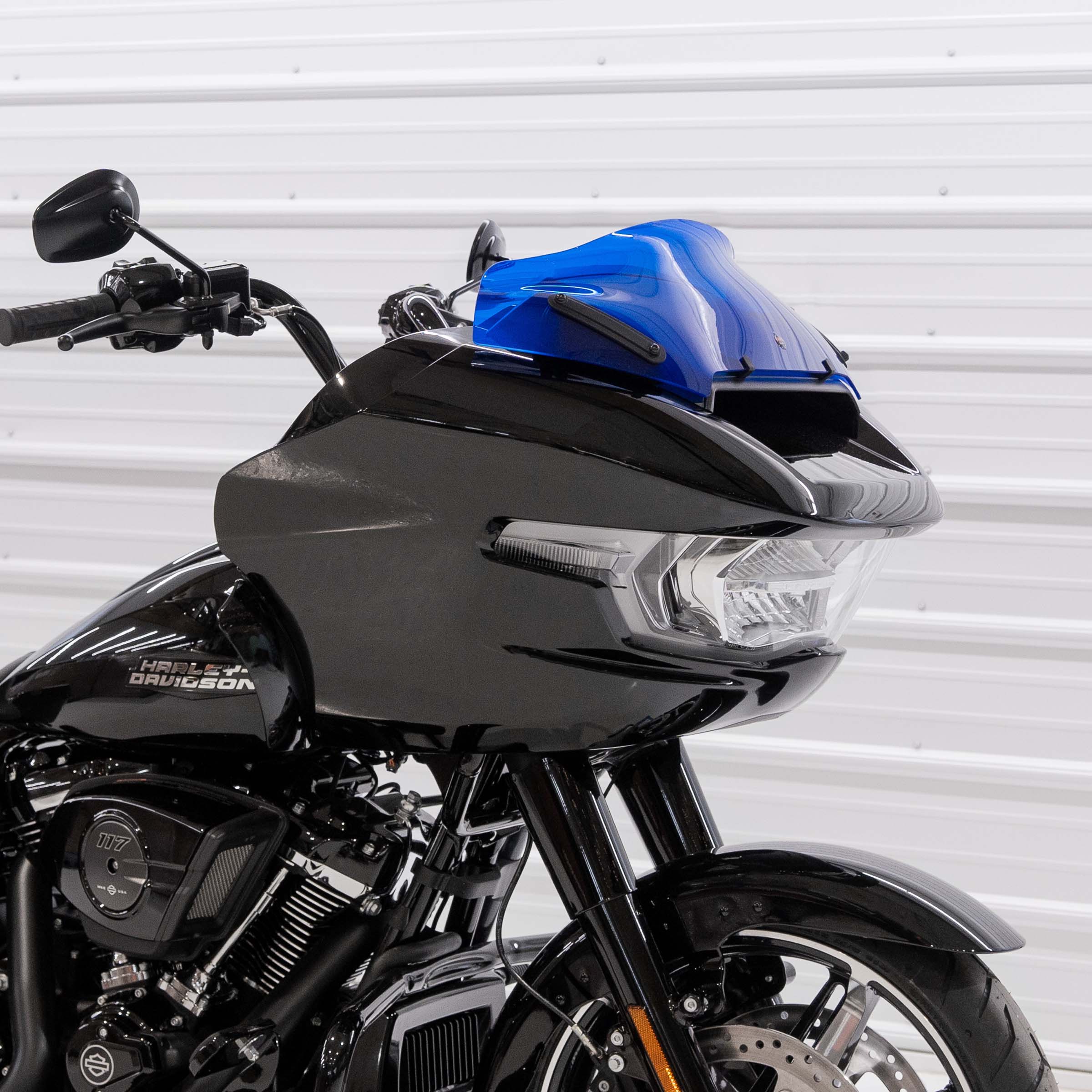 Kolor FlareĀ® Windshield for Harley-DavidsonĀ® 2023.5-2026 Road Glide (FLTR) - Image 31