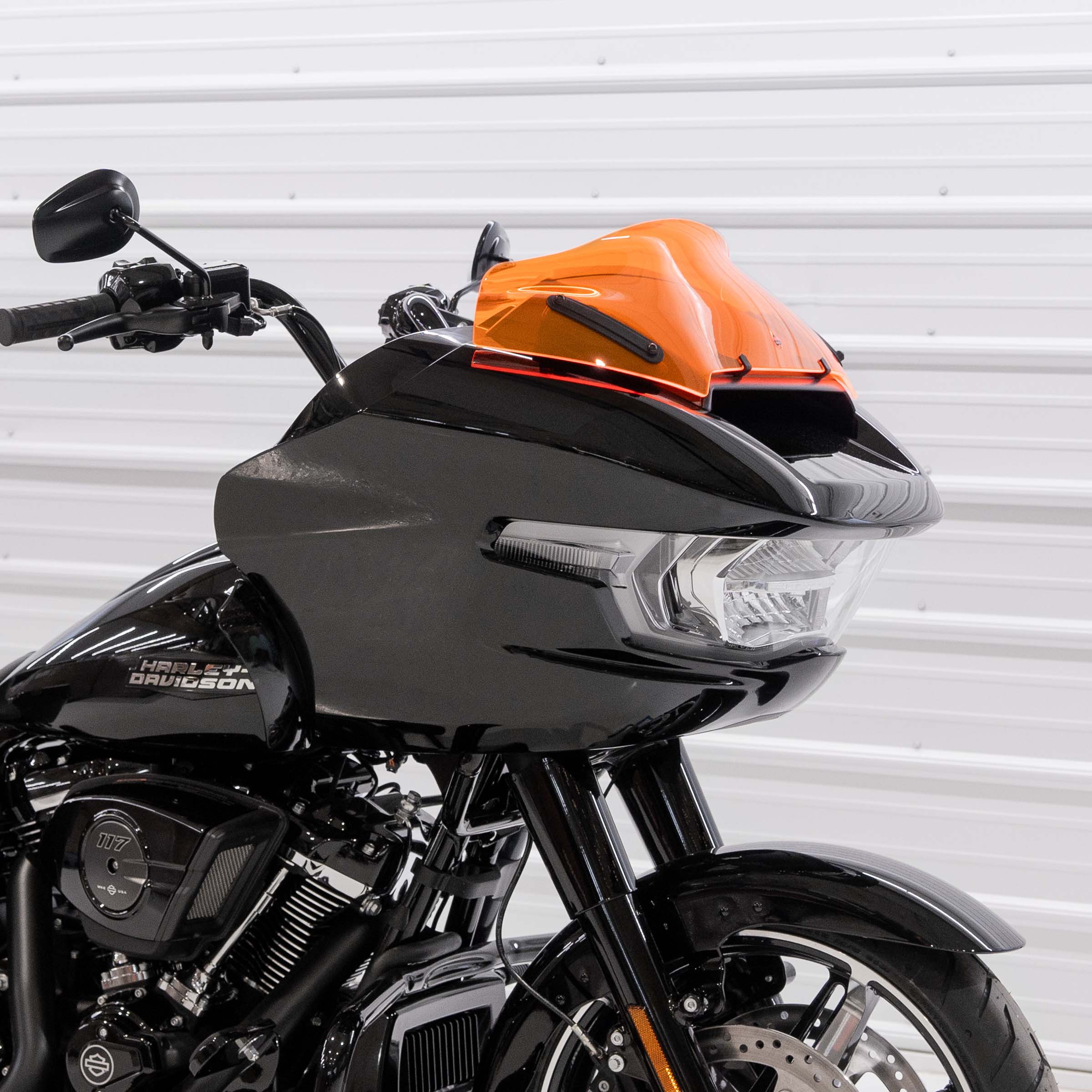 Kolor FlareĀ® Windshield for Harley-DavidsonĀ® 2023.5-2026 Road Glide (FLTR) - Image 7