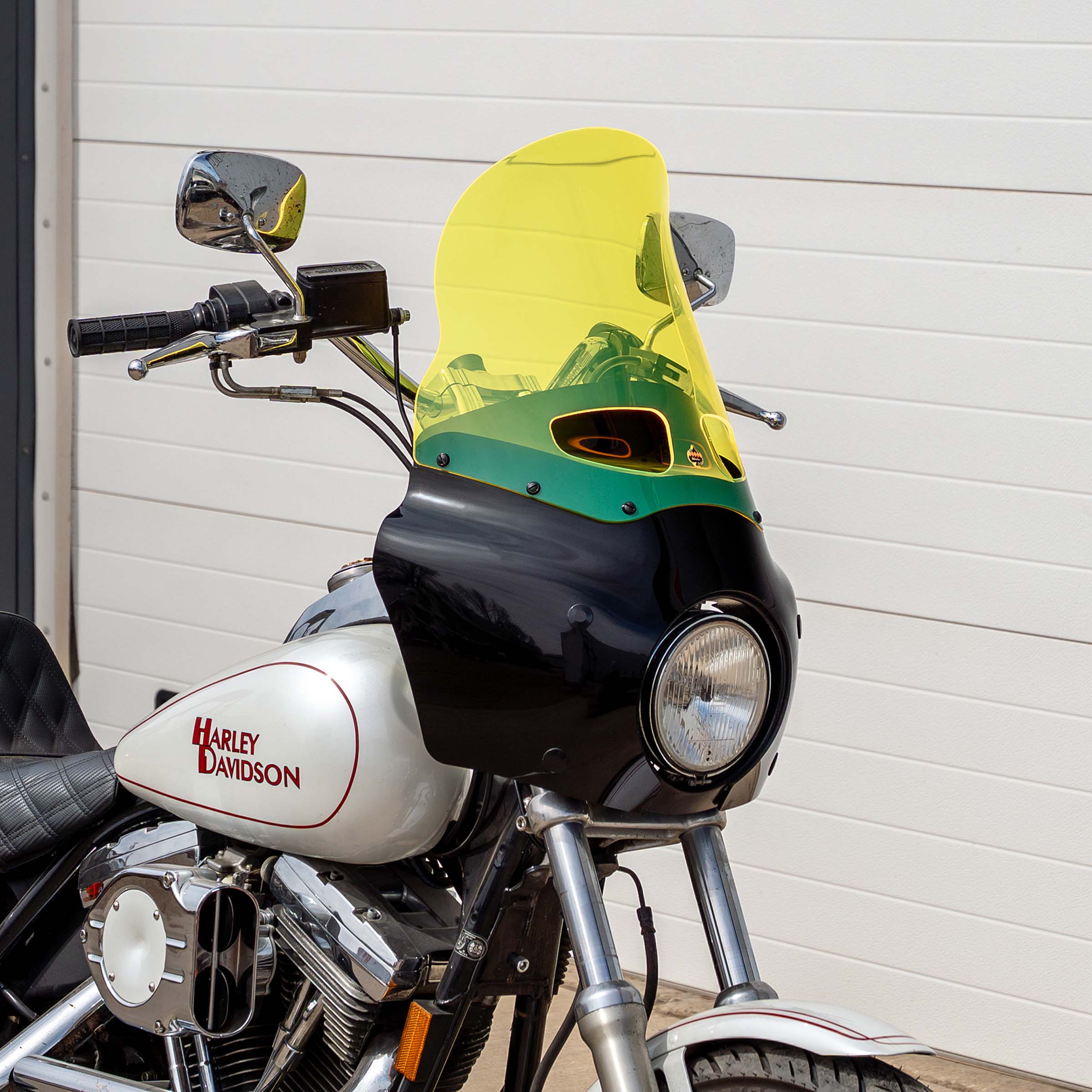 Kolor Flare® Windshield for Road Warrior™ Fairing - Image 14